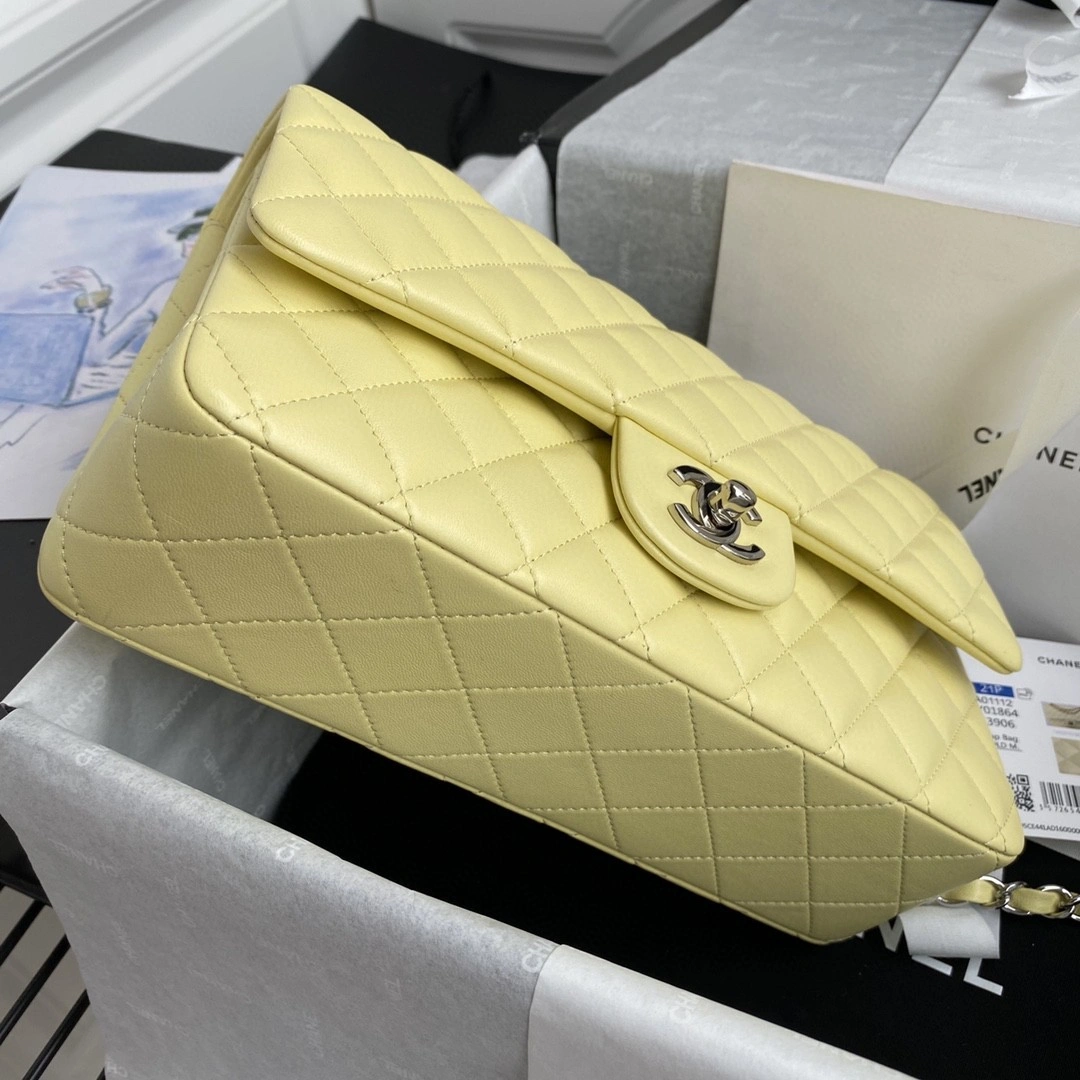 MOMO- A01112 Classic Flap Bag item : B-B00M1735