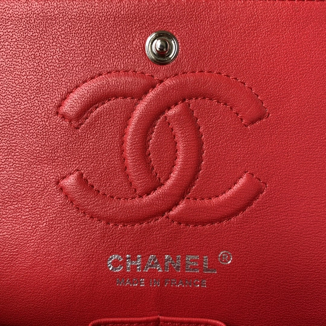 MOMO- A01113 Classic Flap Bag item : B-B00M1744
