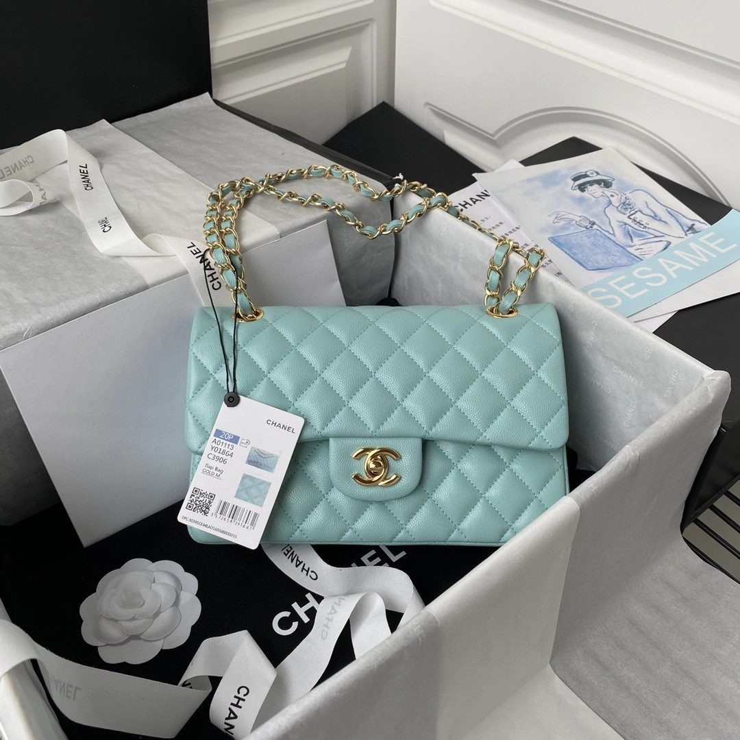 MOMO- A01113 Classic Flap Bag item : B-B00M1746