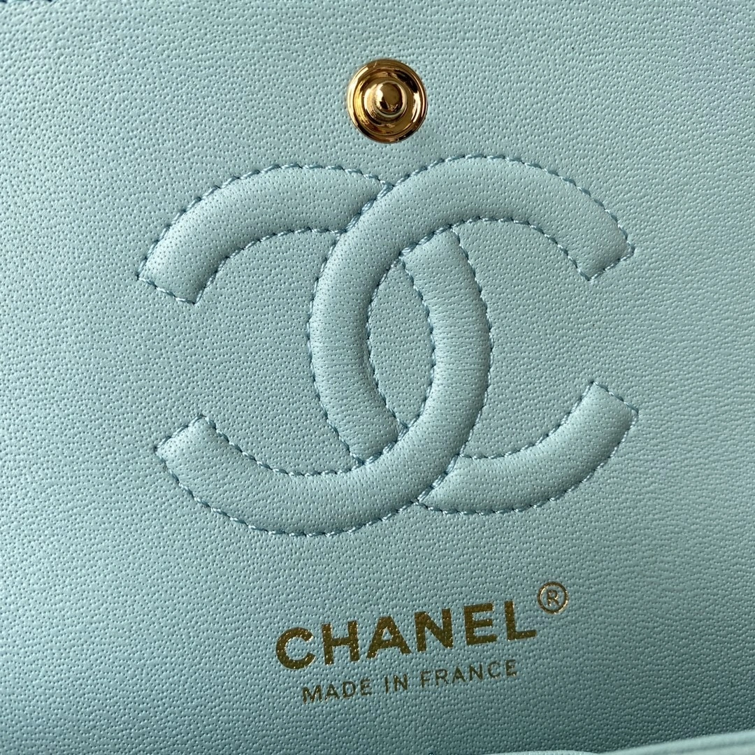 MOMO- A01113 Classic Flap Bag item : B-B00M1746