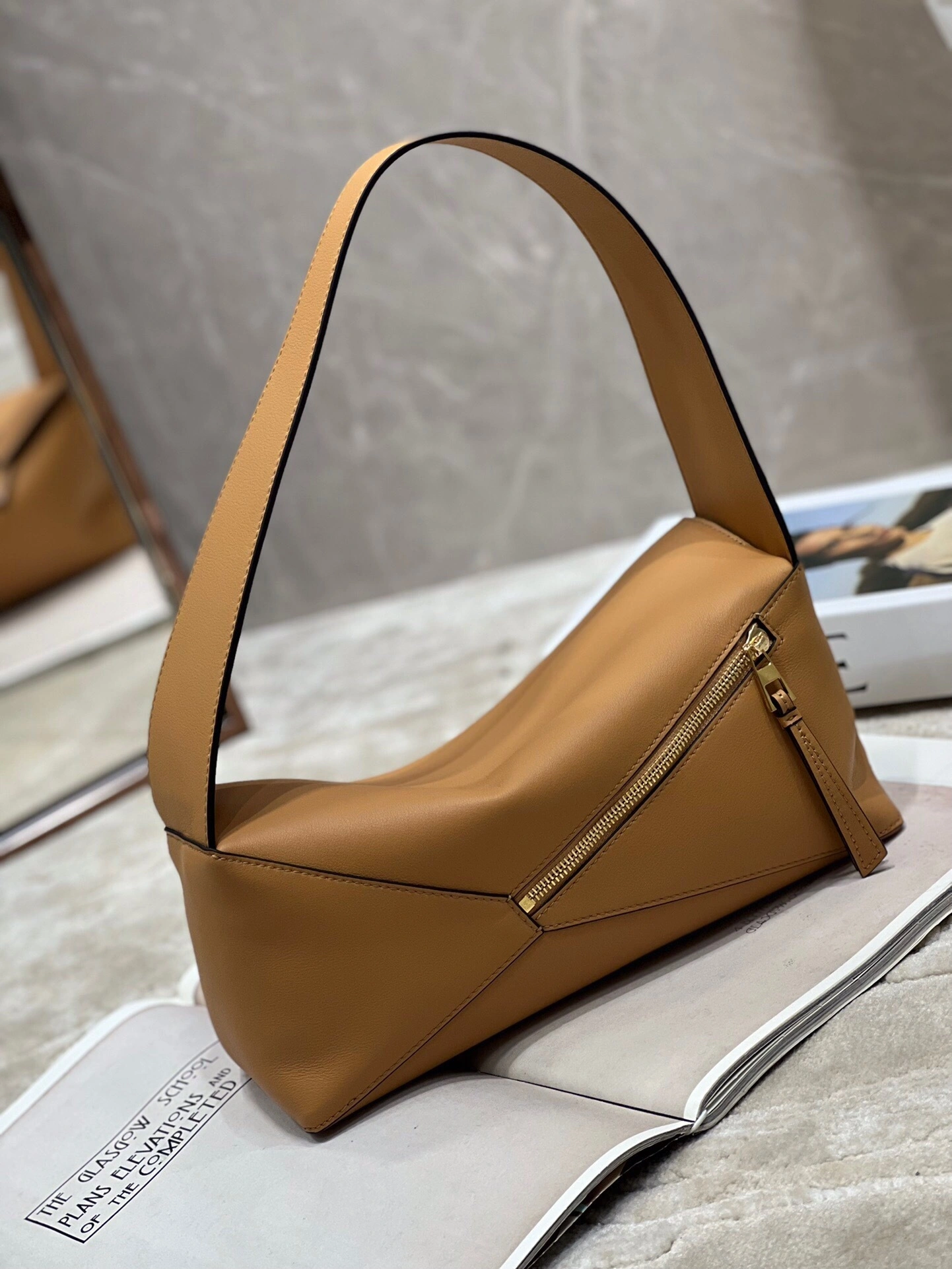 MOMO- A510J67X01-2586 item:D-B063A0457S