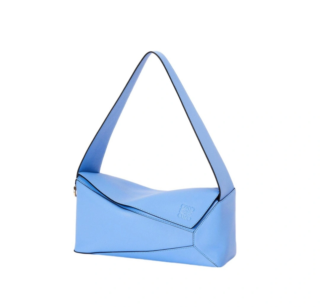 MOMO- A510J67X01-5576 item:D-B063A0459S