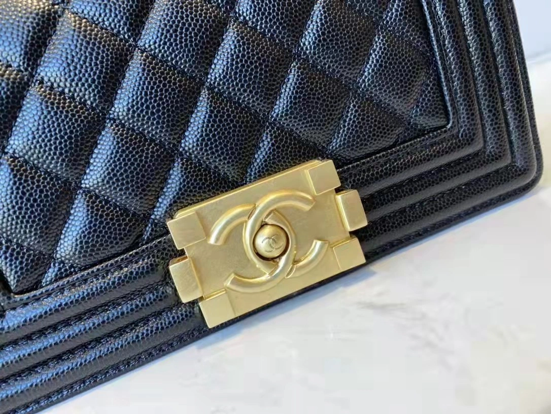 &MOMO- A67085 Calfskin BOY item : B-B00M1651