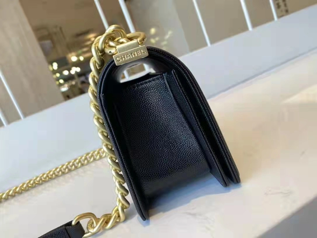 &MOMO- A67085 Calfskin BOY item : B-B00M1651