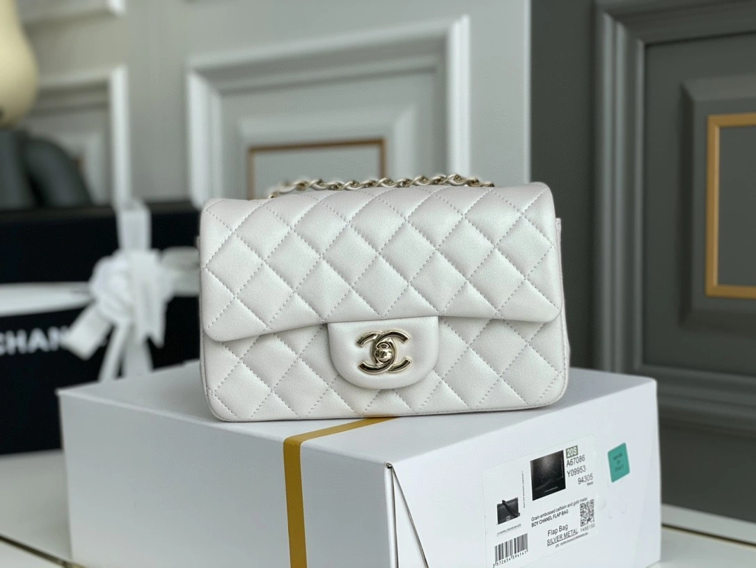 MOMO- A69900 Calfskin item : B-B307B0823