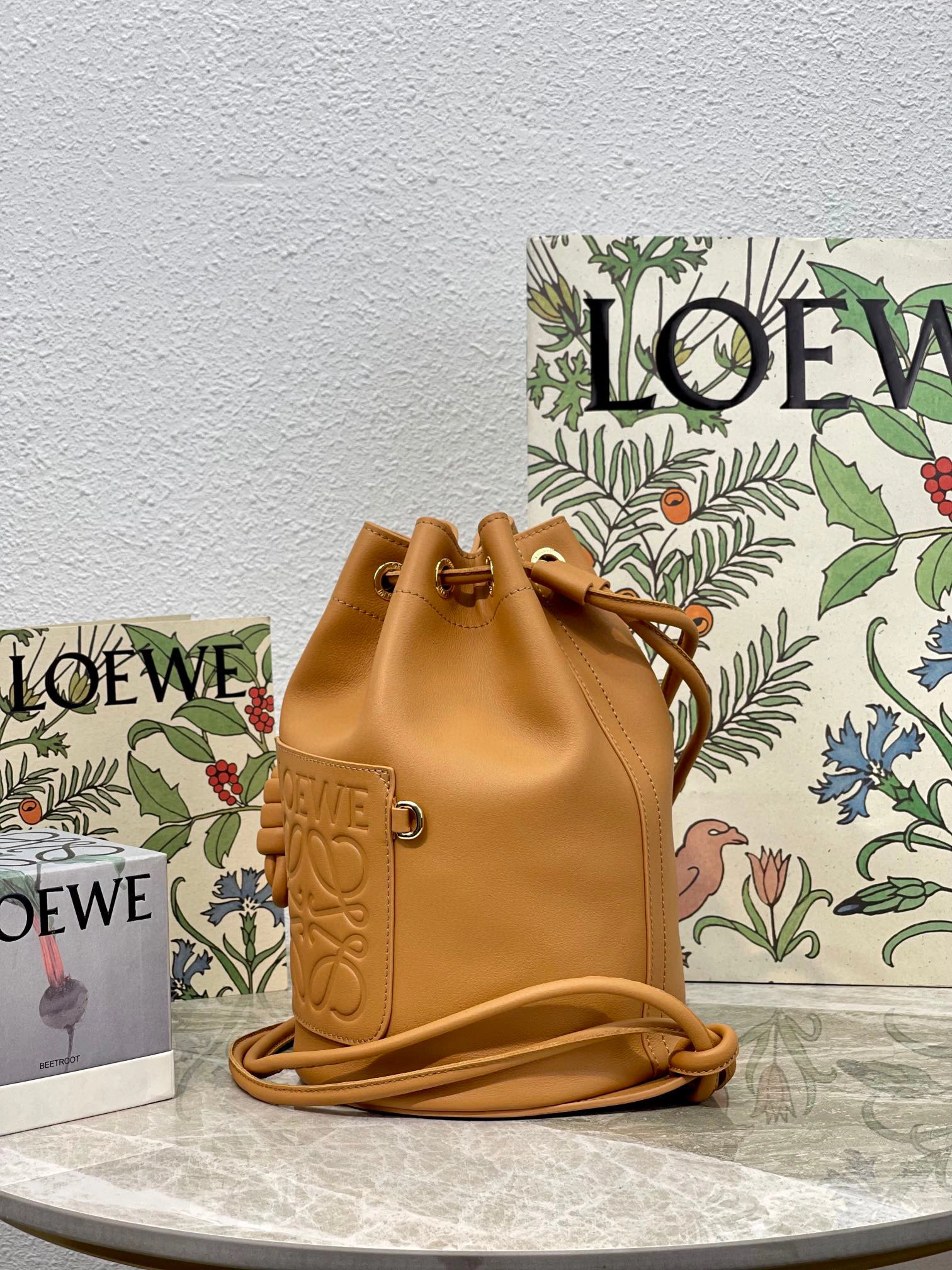 MOMO- A734Z18X11-2586 cowhide item：B-B063F2210C