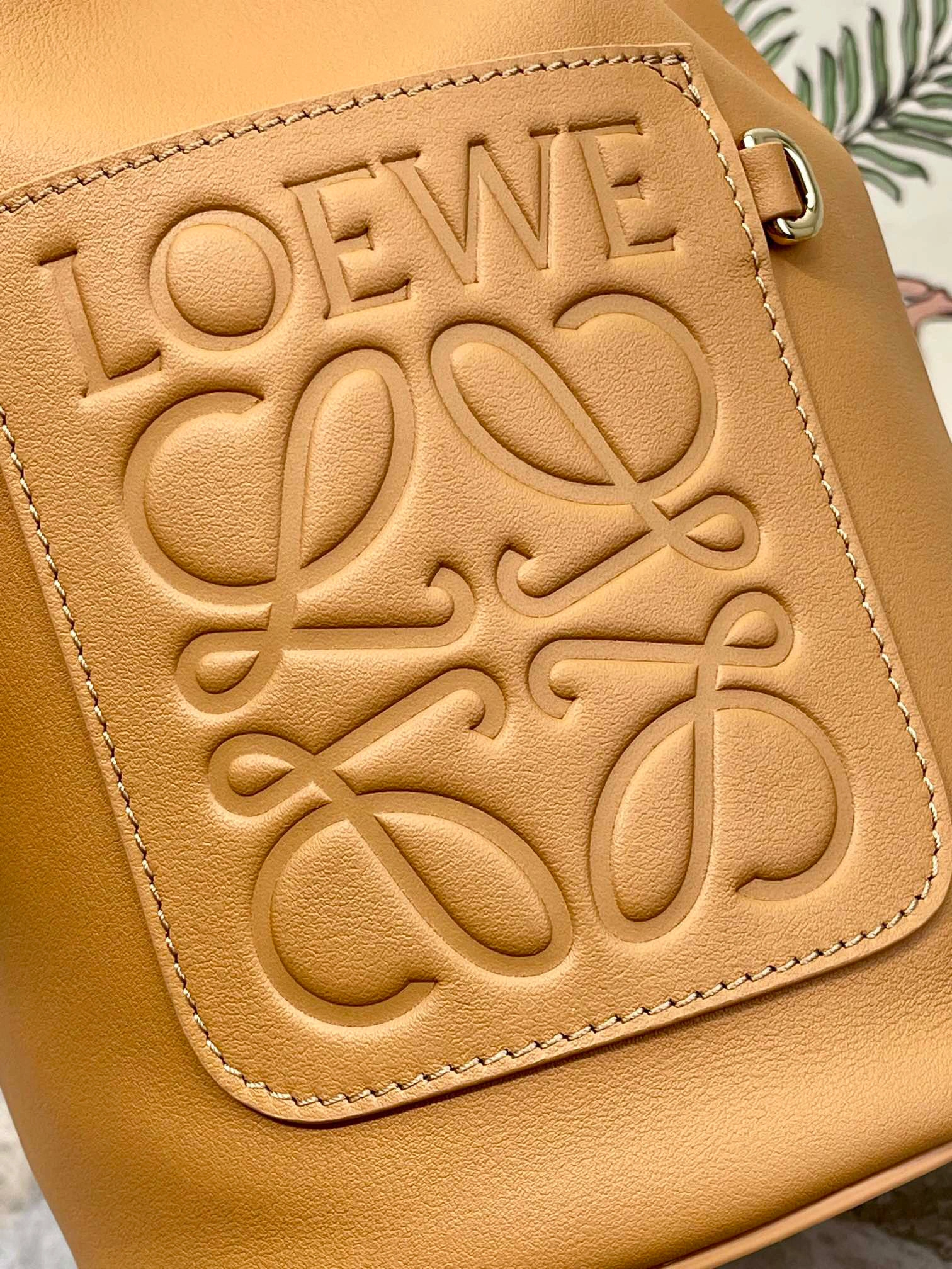 MOMO- A734Z18X11-2586 cowhide item：B-B063F2210C