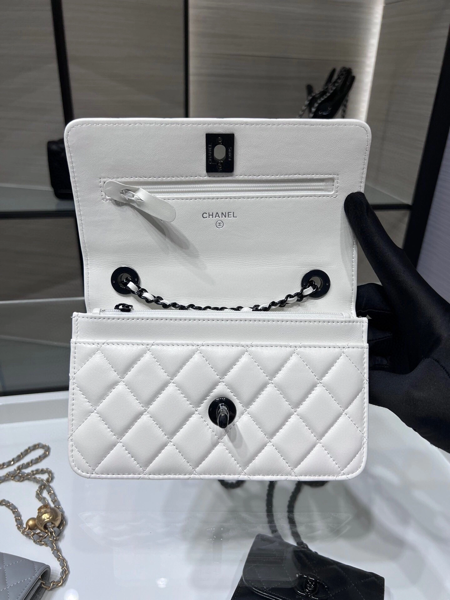 MOMO- A80982-B08960-10601 item：C-B063I2336V