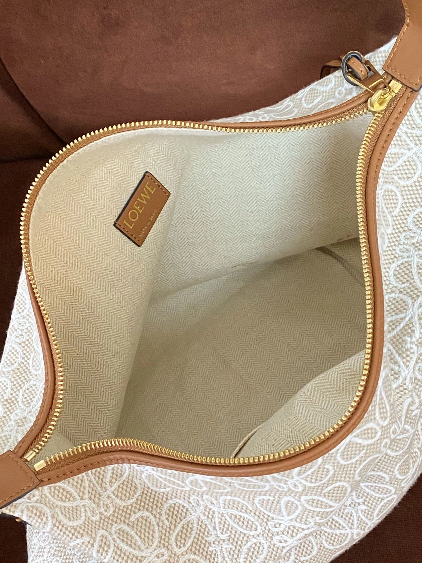 &MOMO- A906K68X04-2426 item：C-B063I3047V