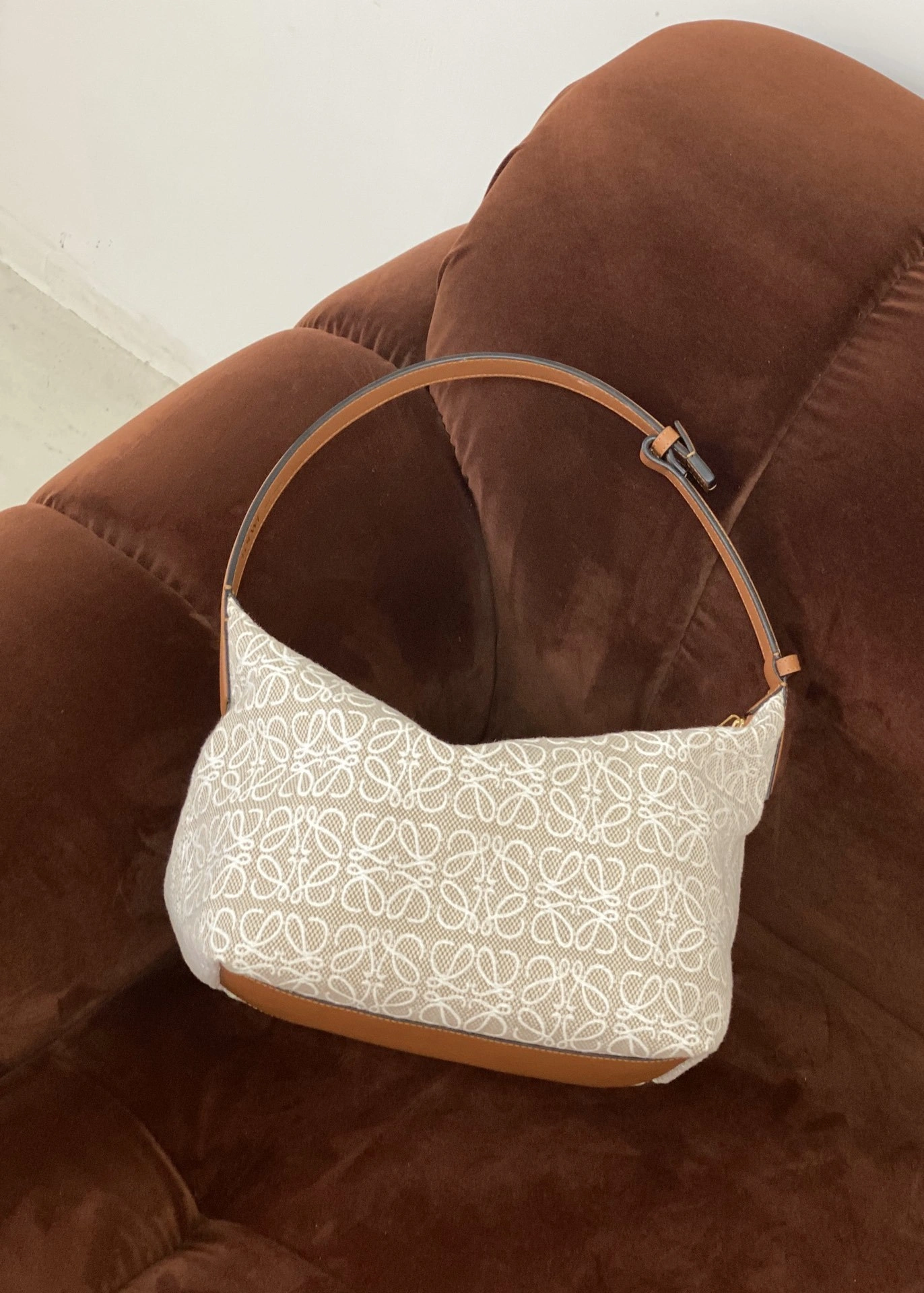 &MOMO- A906K68X04-2426 item：C-B063I3047V
