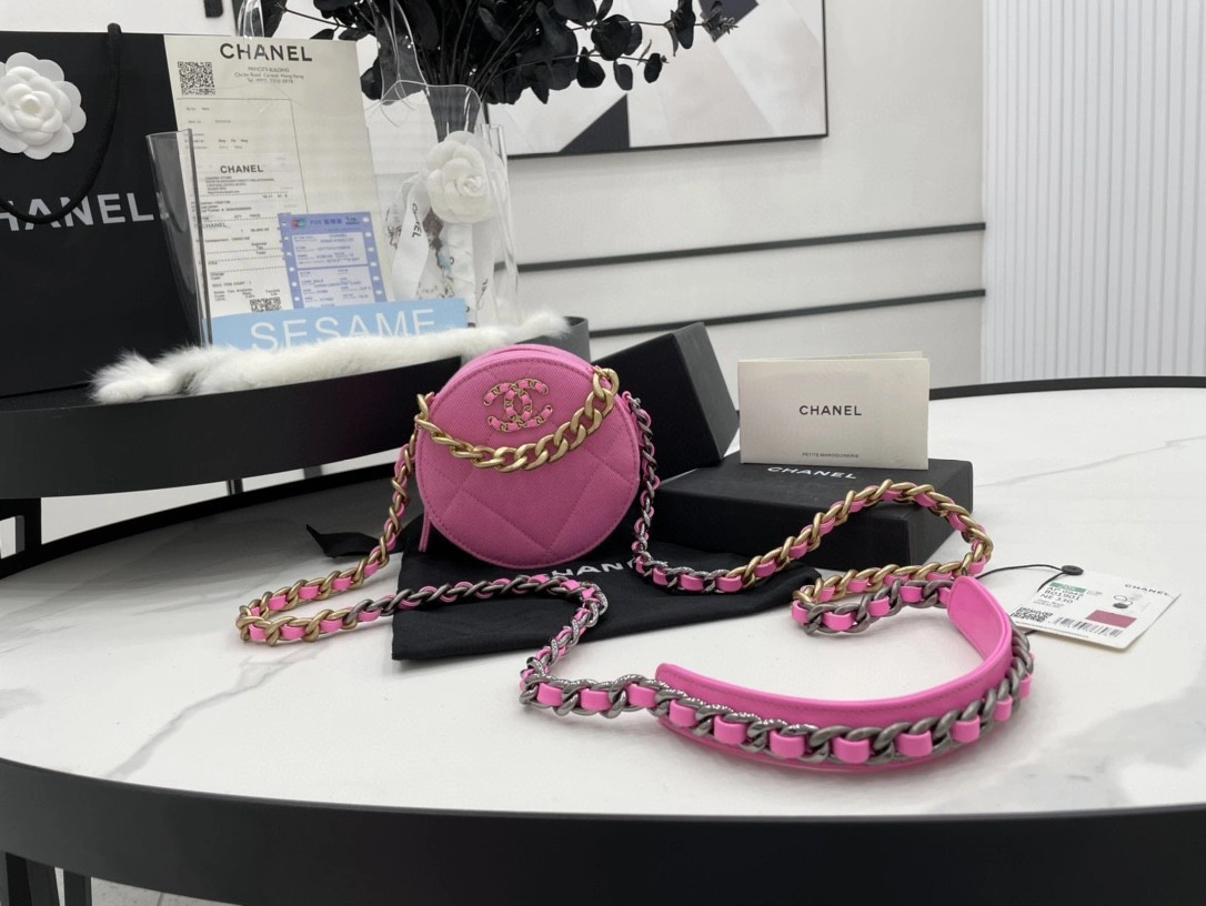 MOMO- AP0945 19bag item : B-B00M1834