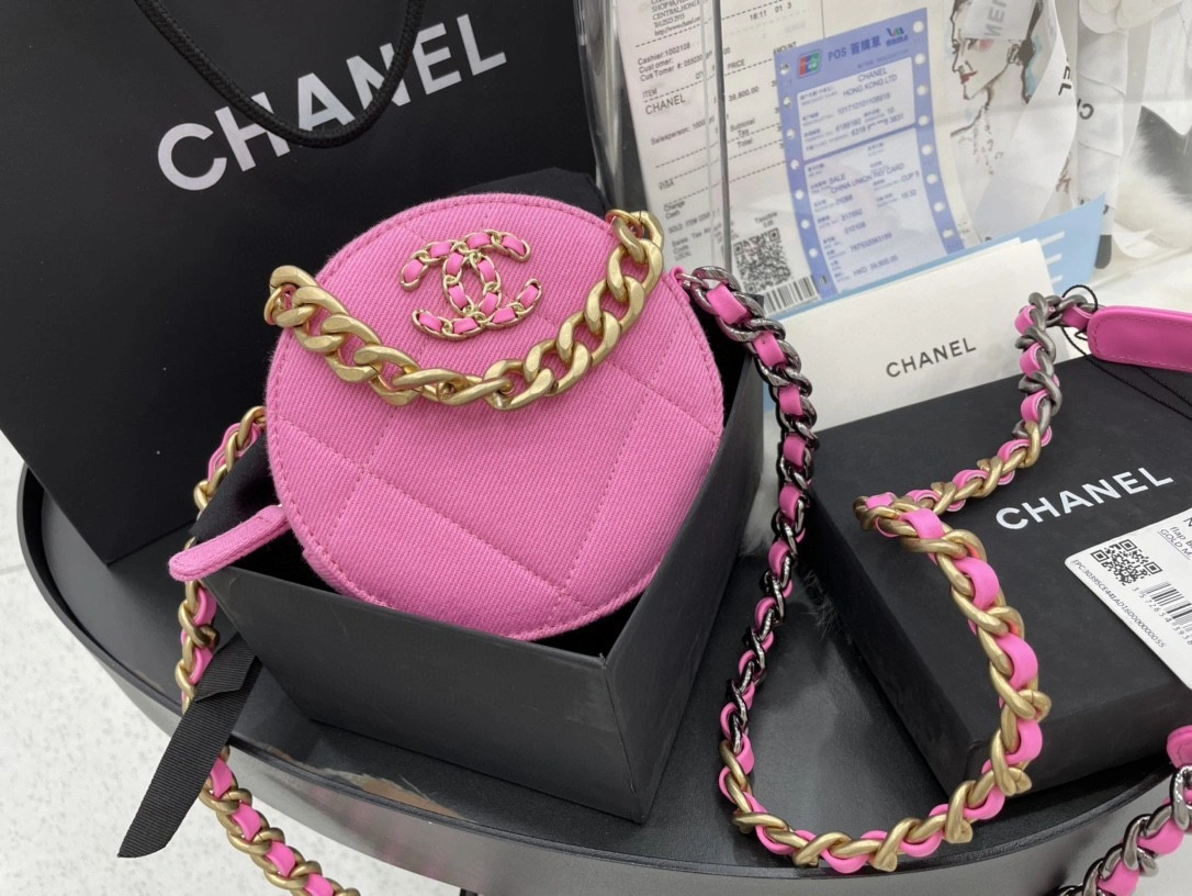 MOMO- AP0945 19bag item : B-B00M1834