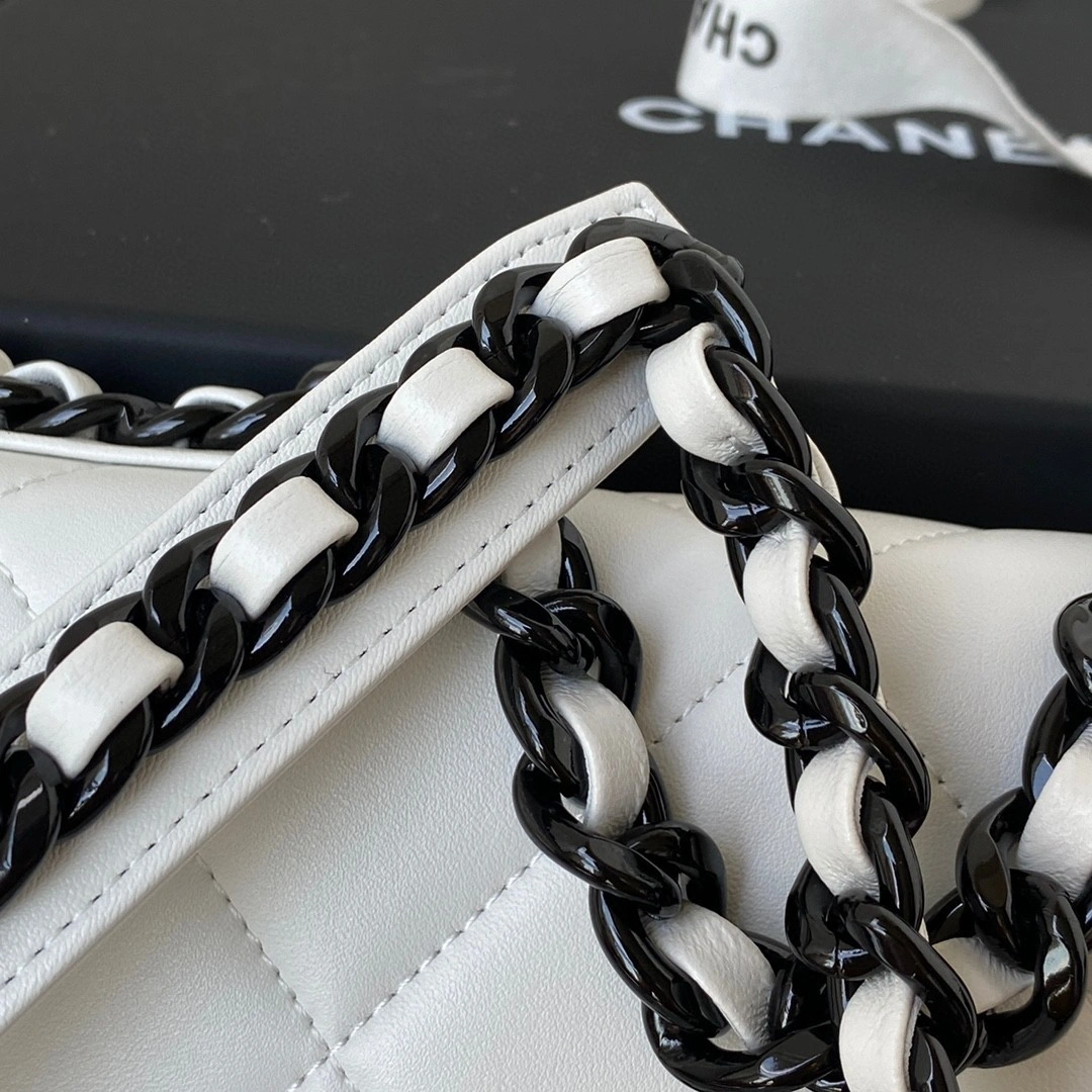MOMO- AP0957 Lambskin woc item : B-B00M1911