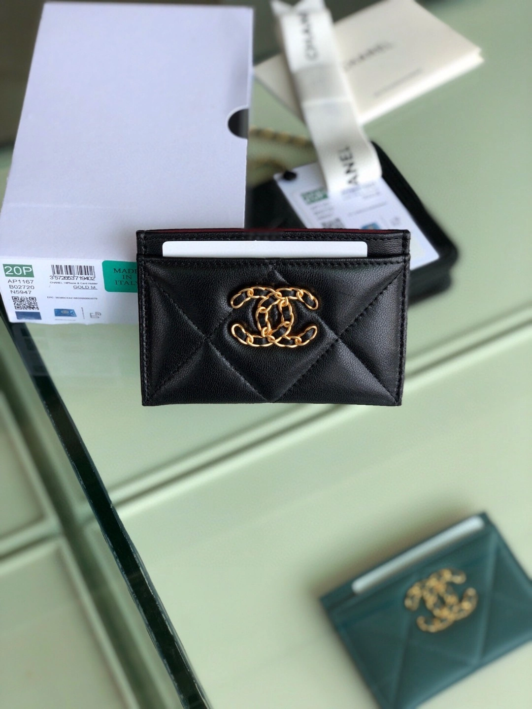 MOMO- AP1167 Lambskin item : B-B00M1829