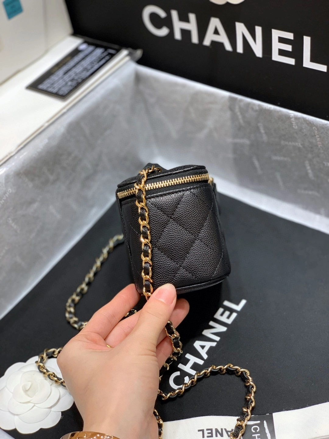 MOMO- AP1340 cowhide item : B-B00M1719