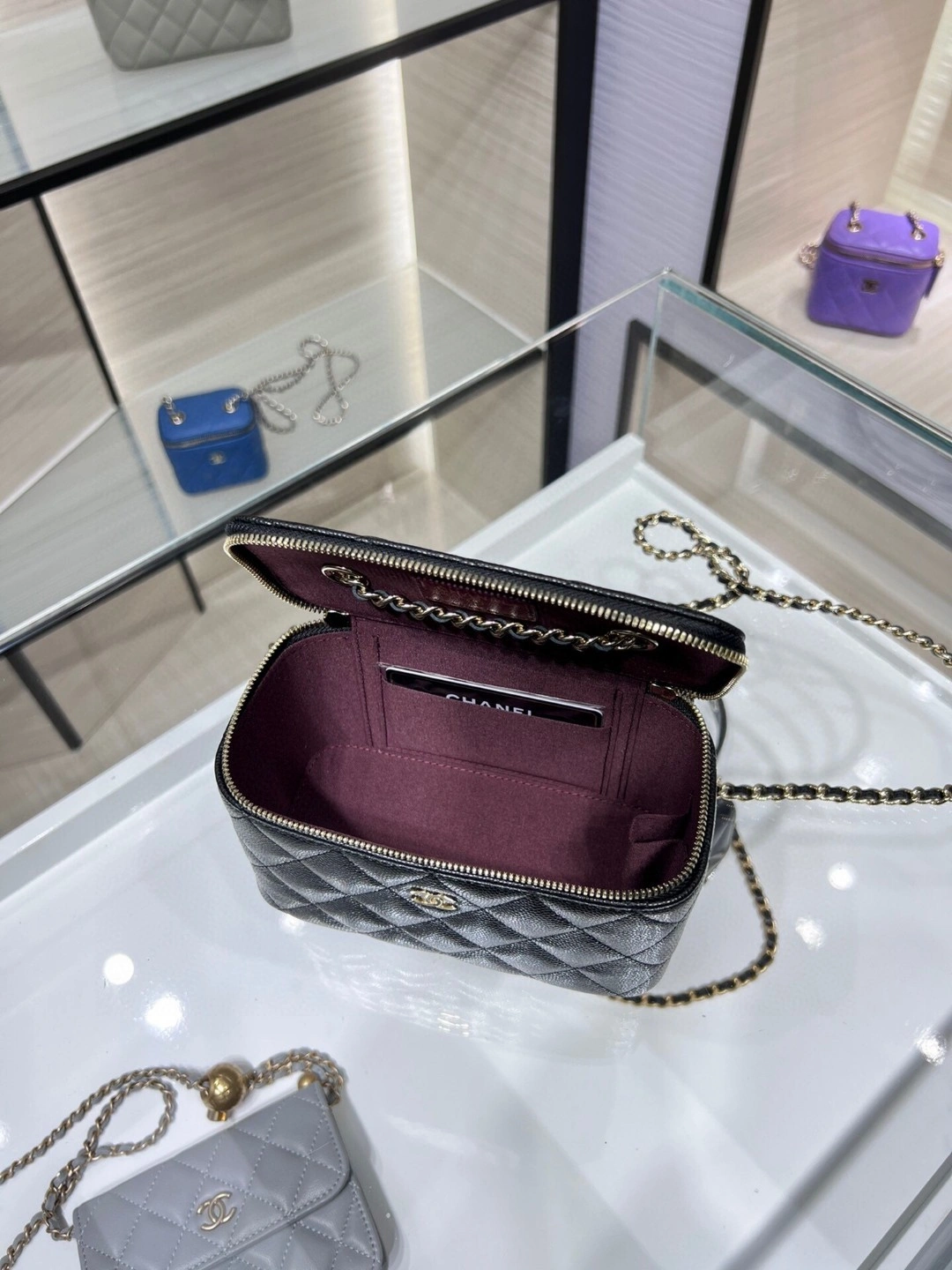 MOMO- AP1341Y item : B-B00M2501