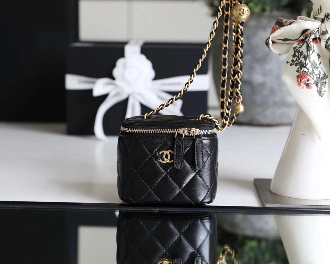 MOMO- AP1447 B02991 94305 Calfskin item : B-B598E1404S