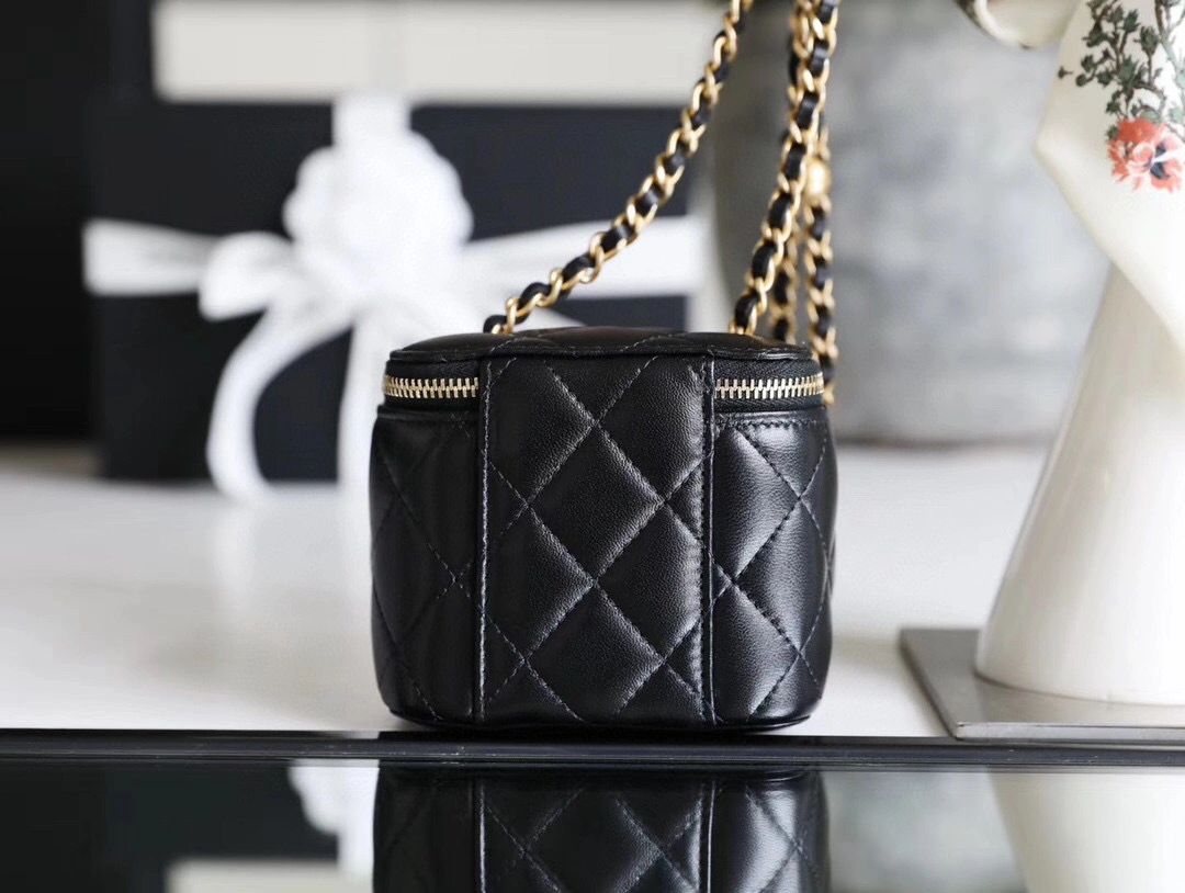 MOMO- AP1447 B02991 94305 Calfskin item : B-B598E1404S