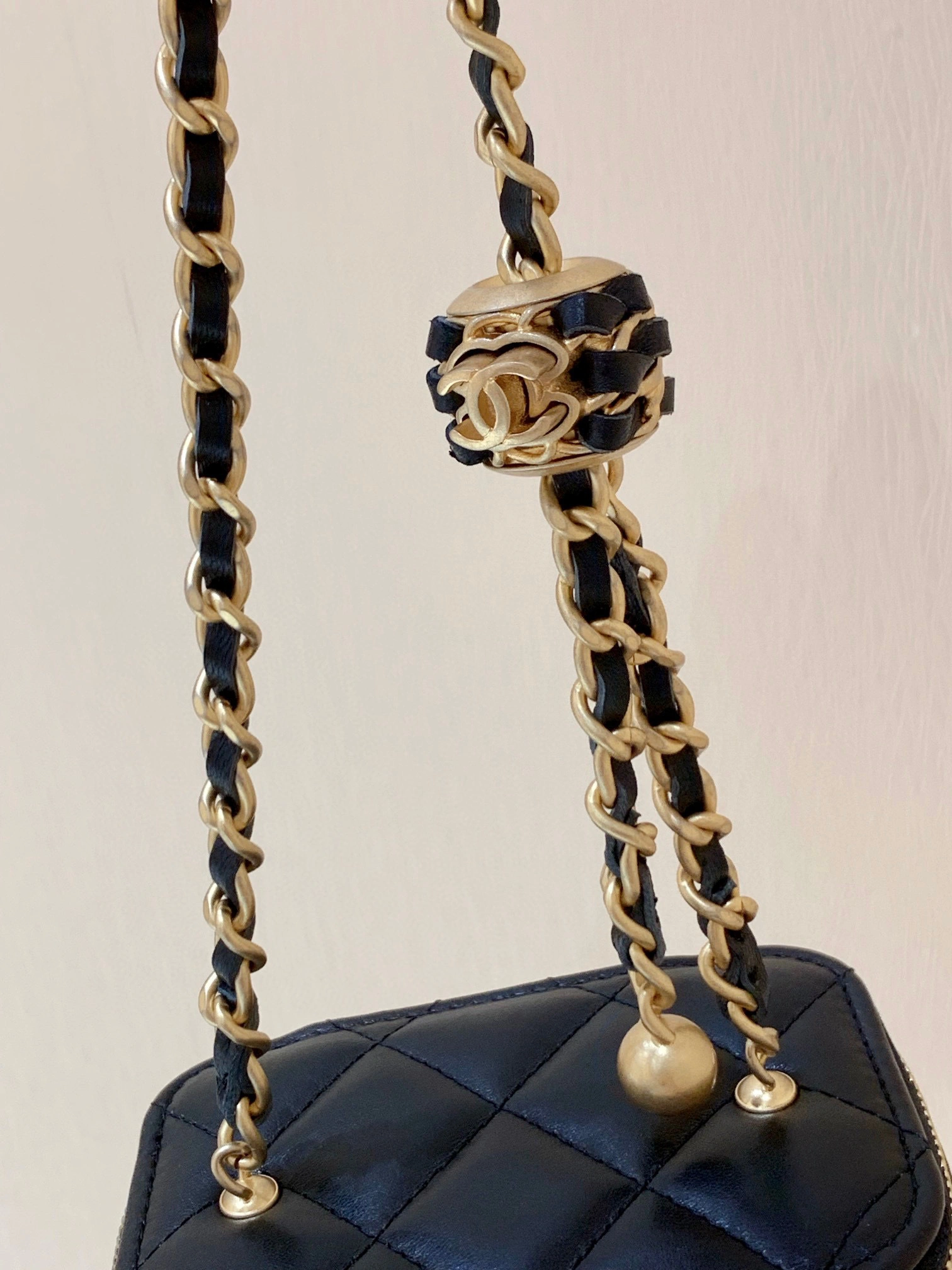 MOMO- AP1447-B08034-94305 2022cc lambskin item：B-B000F0628C