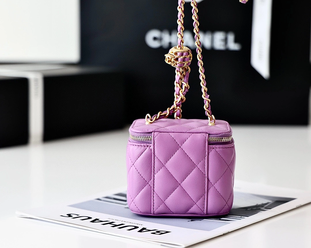 MOMO- AP1447-B08034-NH623 2022cc Lambskin item：B-B000E2134C