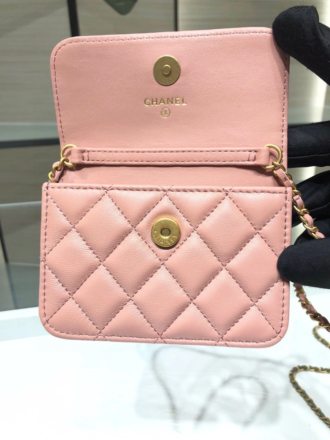 MOMO- AP1465 sheephide item : B-B00M1606