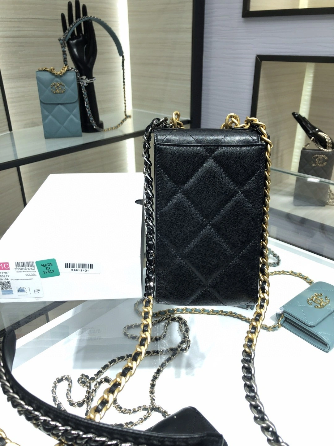 MOMO- AP1773 Lambskin 19 item : B-B00M2514