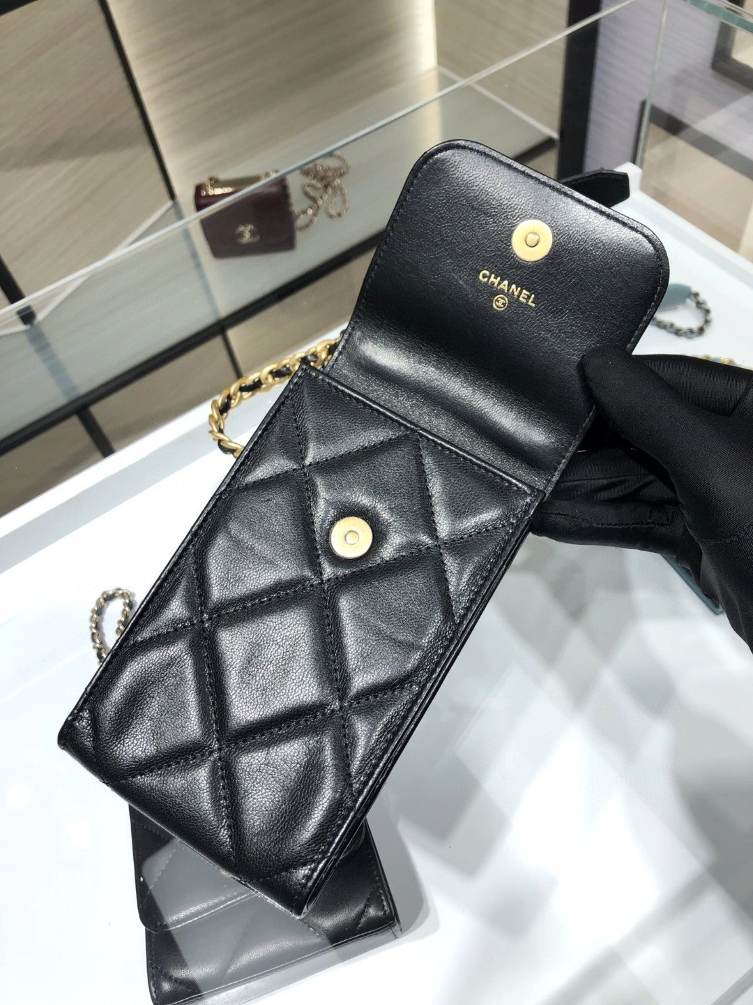 MOMO- AP1773 Lambskin 19 item : B-B00M2514