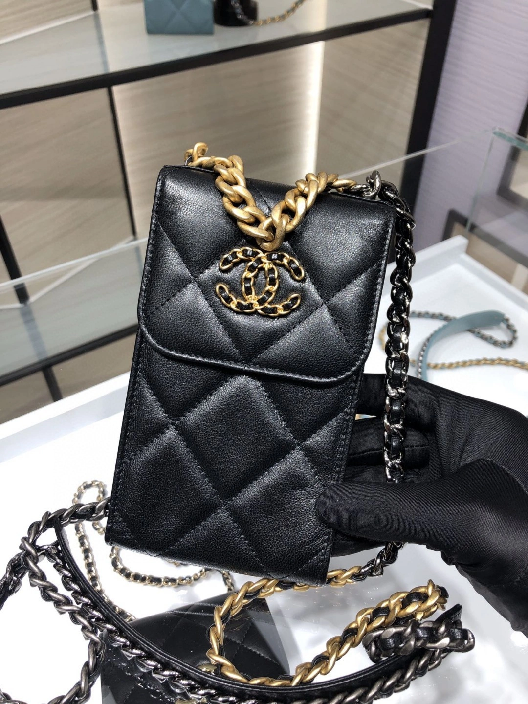 MOMO- AP1773 Lambskin 19 item : B-B00M2514