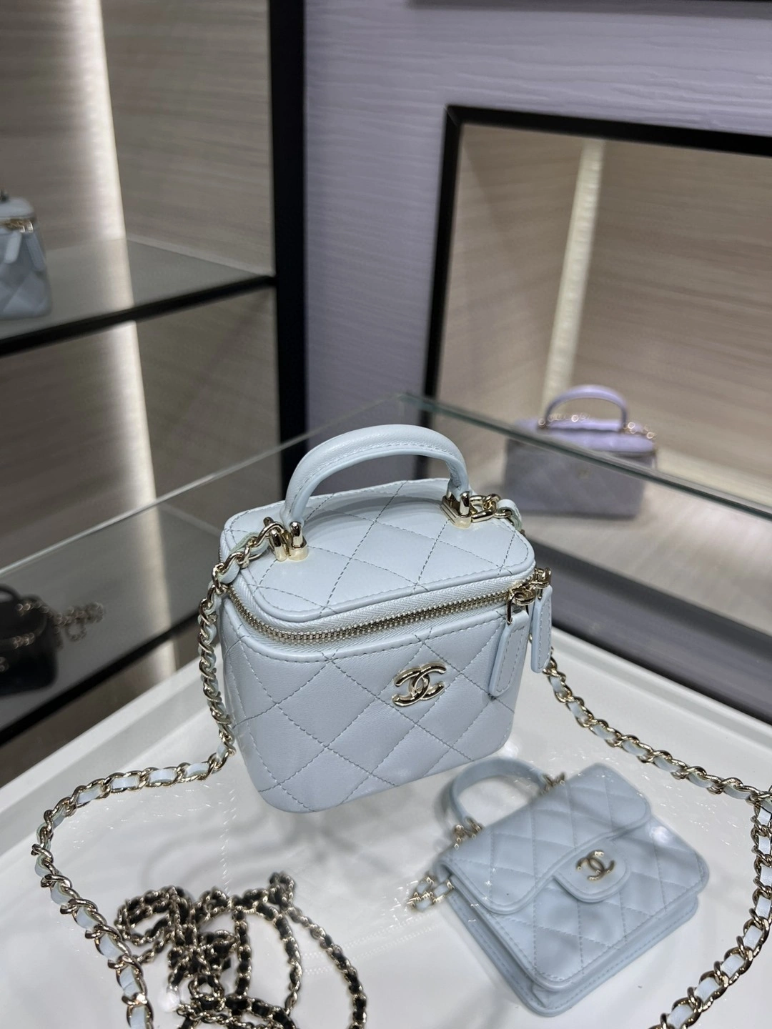 MOMO- AP2198 item : B-B307M1838