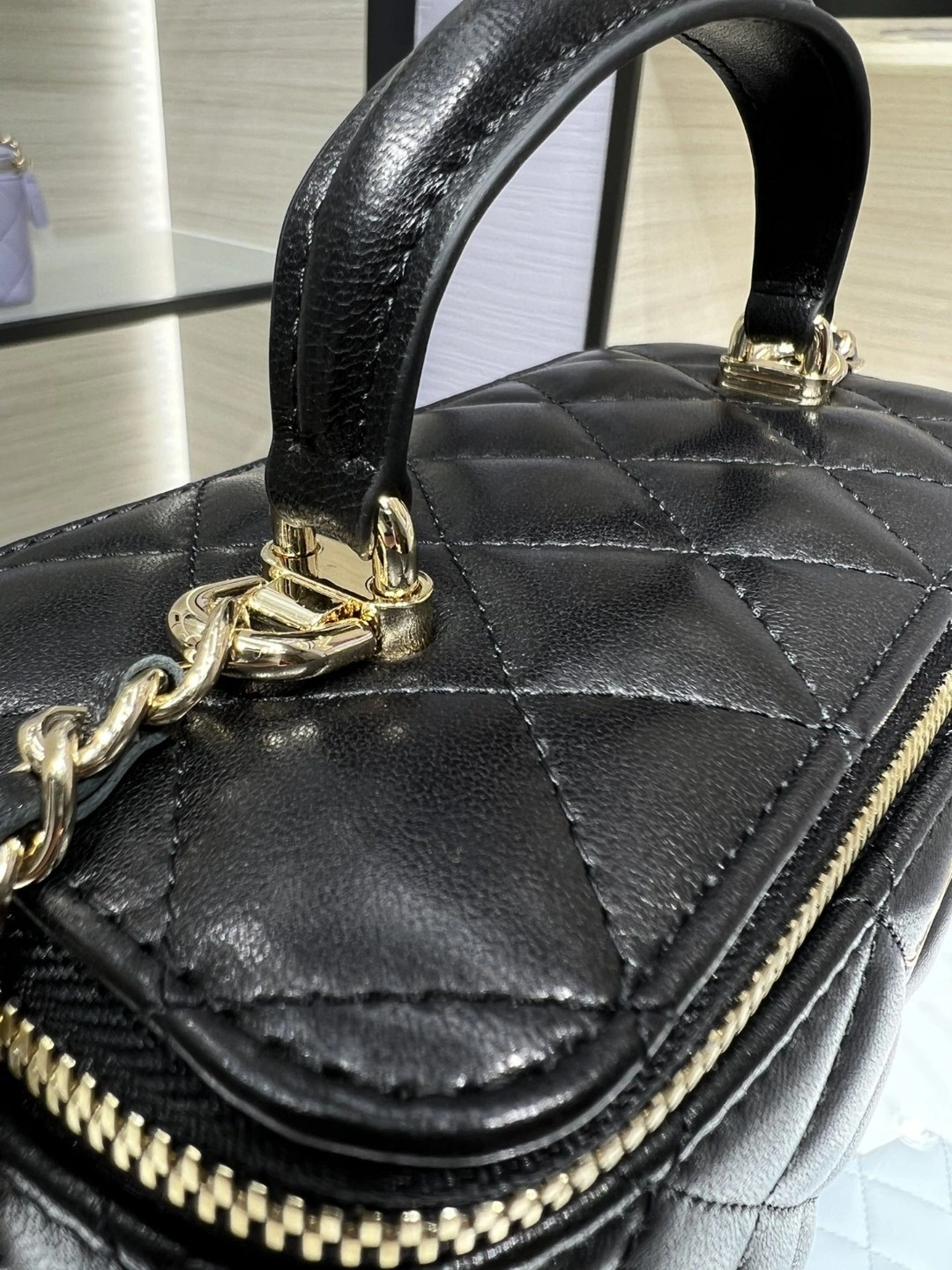 MOMO- AP2199 item : B-B307M1852