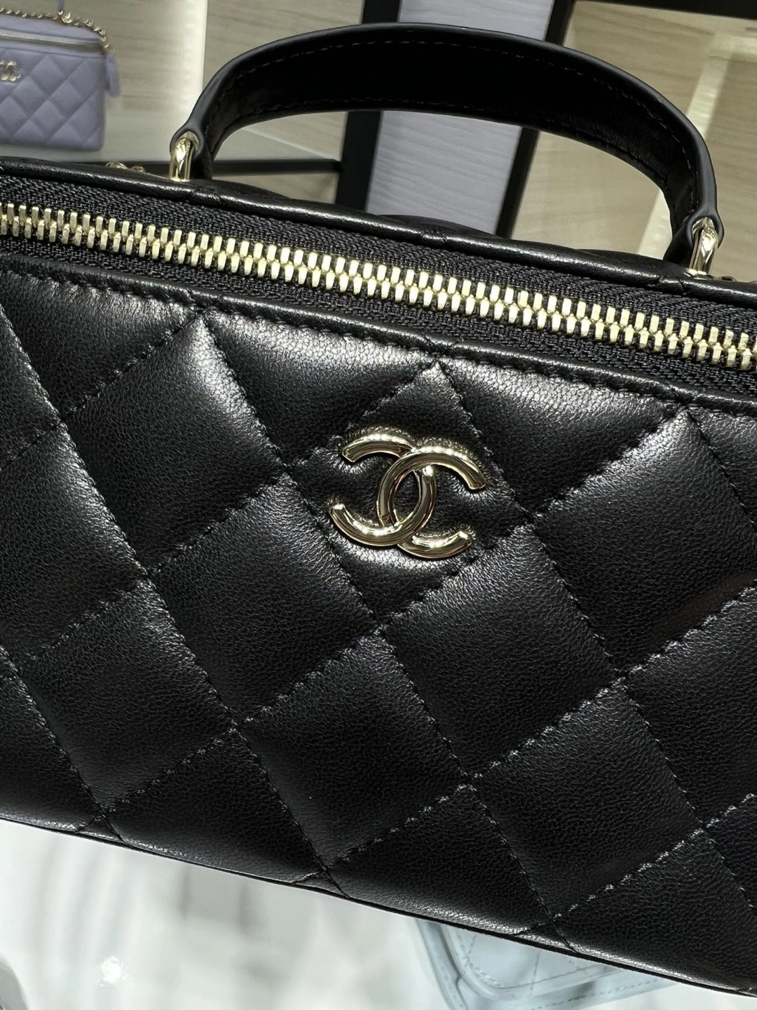 MOMO- AP2199 item : B-B307M1852