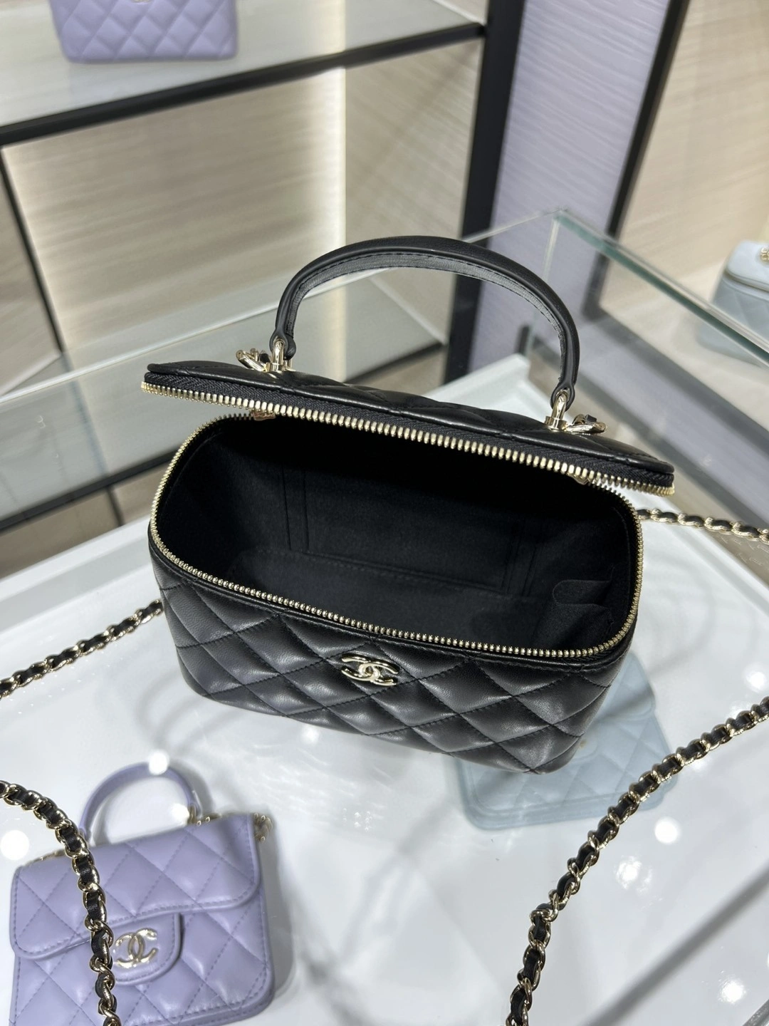 MOMO- AP2199 item : B-B307M1852