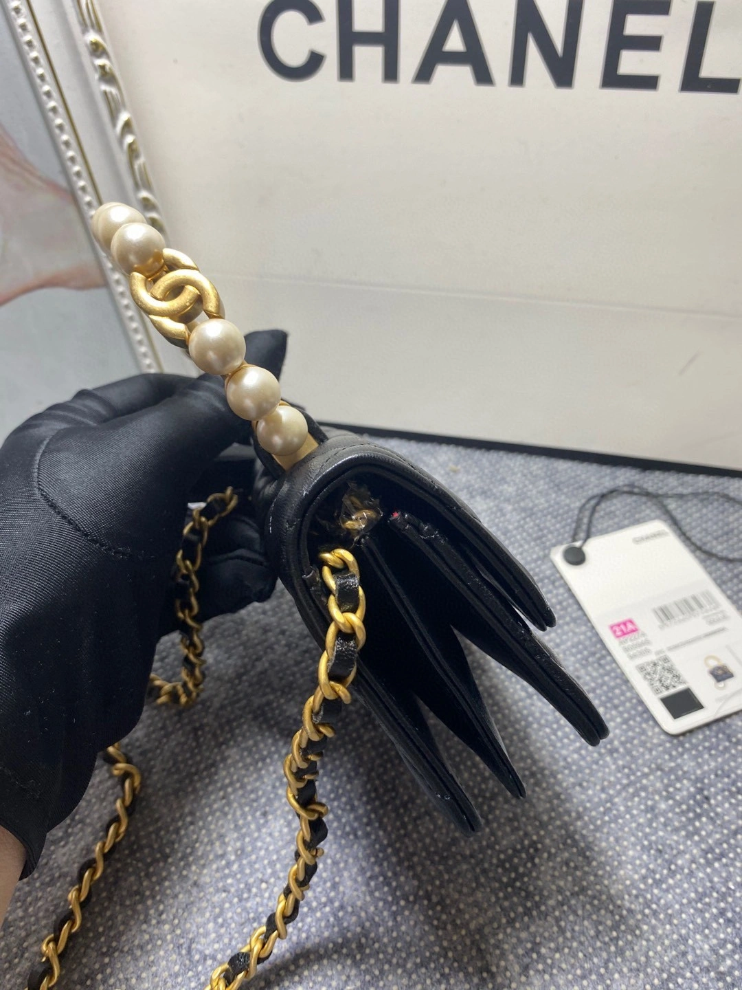 MOMO- AP2274 Lambskin item : B-B00M1841