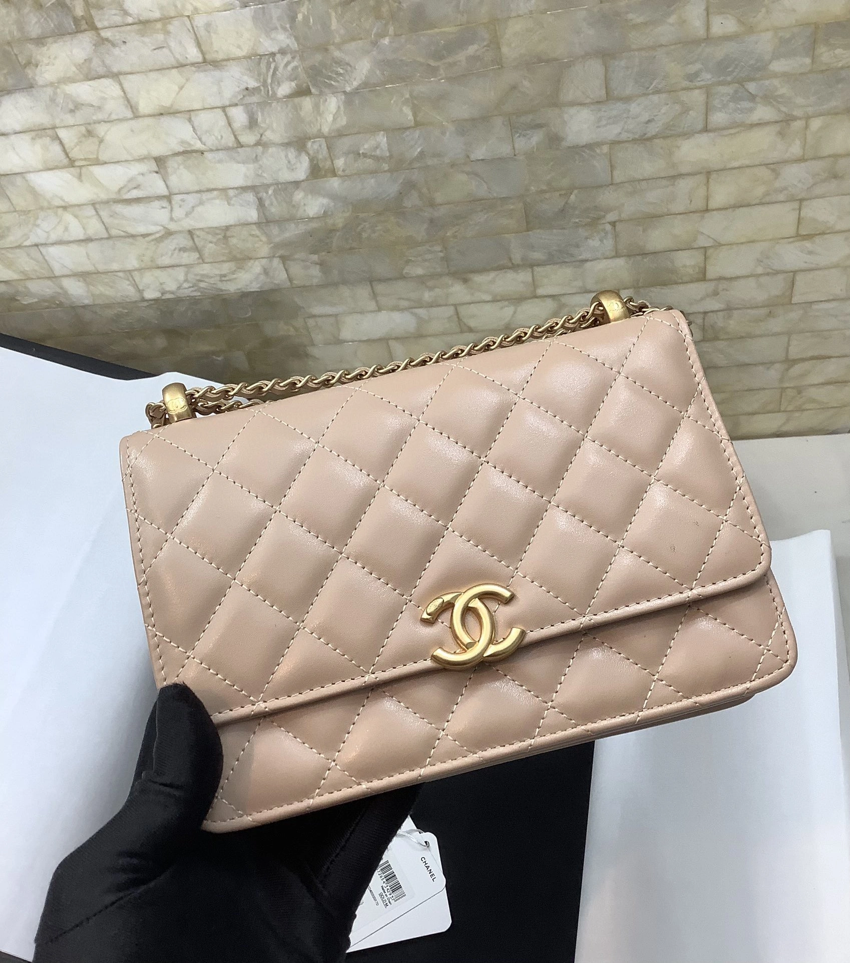 MOMO- AP2289 cowhide Ohanel Woc item : B-B307M1931