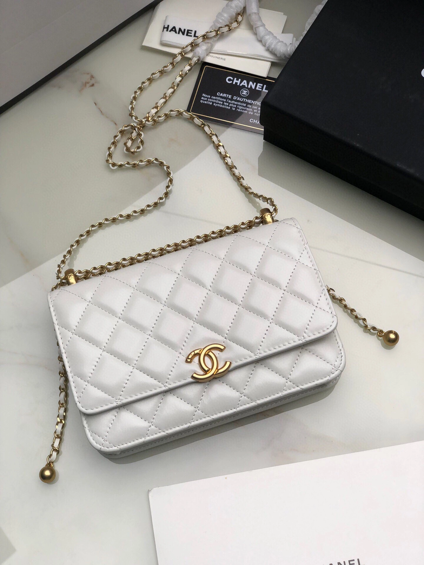 MOMO- AP2289 cowhide item : B-B307M1925