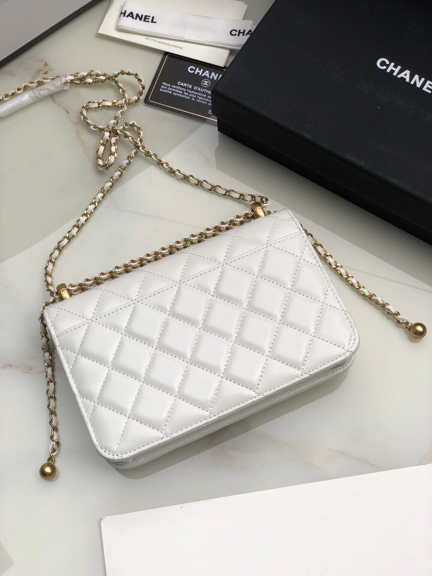 MOMO- AP2289 cowhide item : B-B307M1925