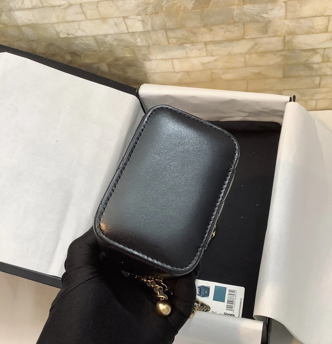 MOMO- AP2292 cowhide item : B-B307M1854