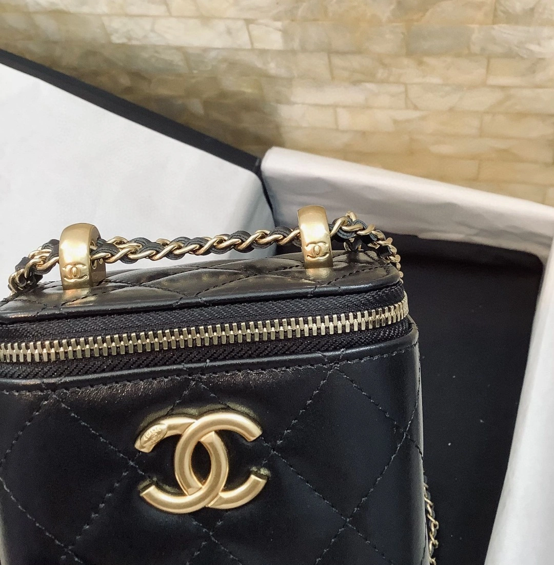 MOMO- AP2292 cowhide item : B-B307M1854