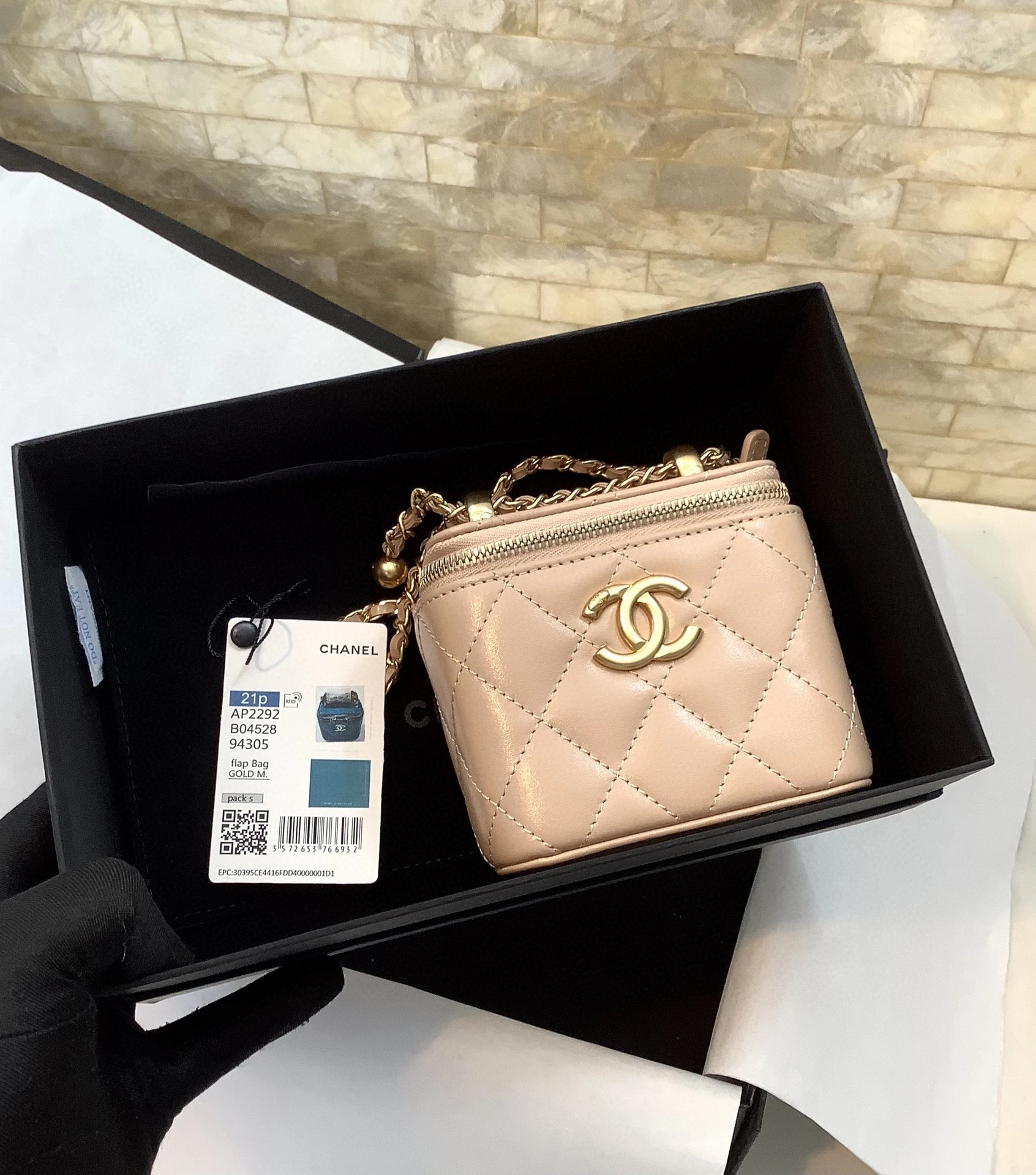 MOMO- AP2292 cowhide item : B-B307M1907