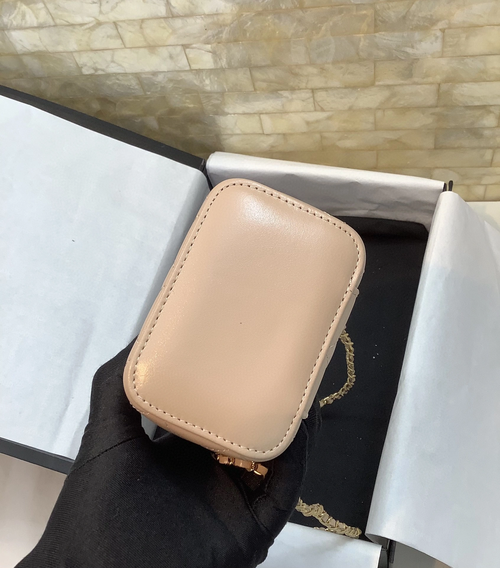 MOMO- AP2292 cowhide item : B-B307M1907
