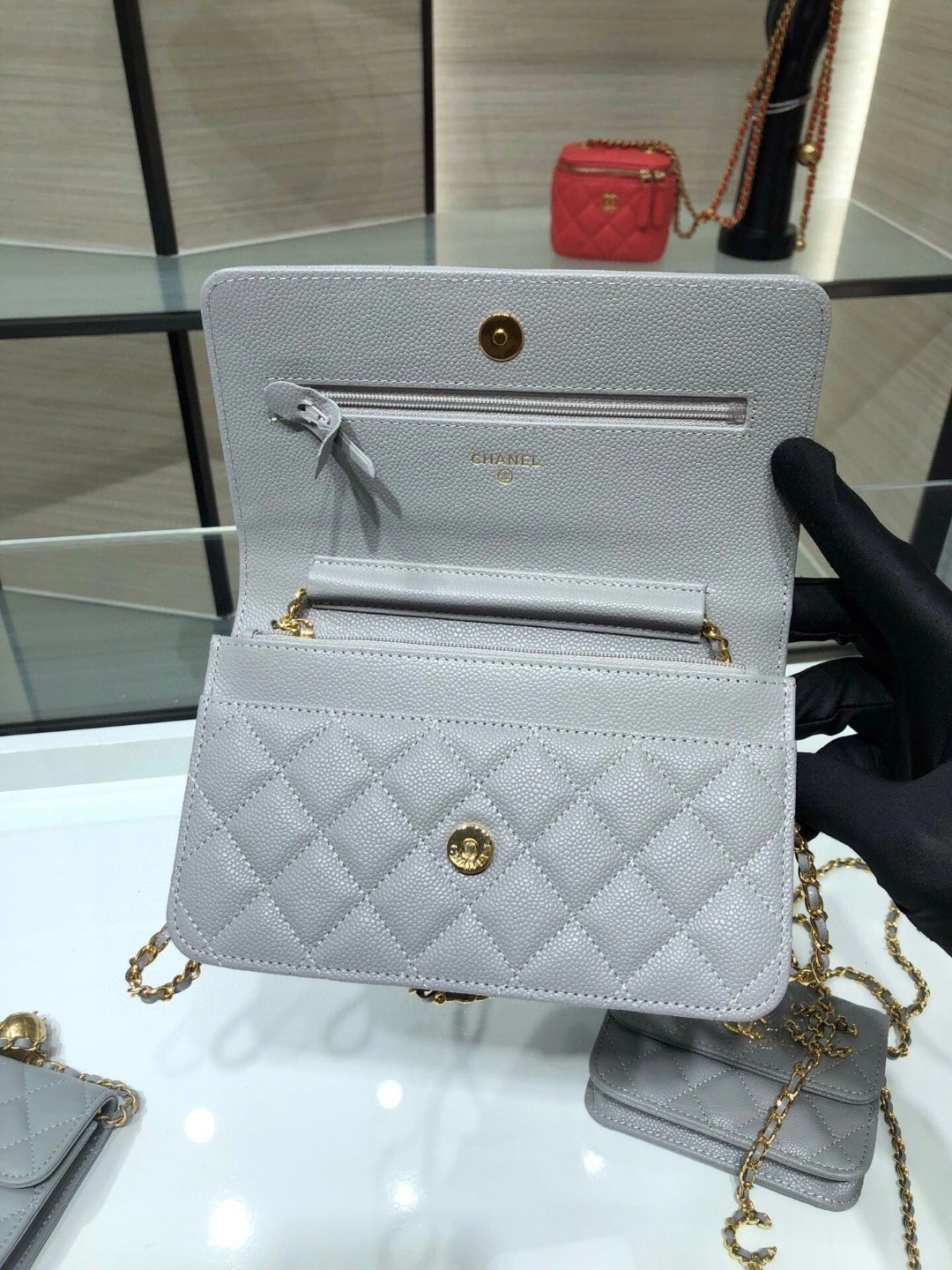 MOMO- AP2298woc Calfskin item : B-B00M2515
