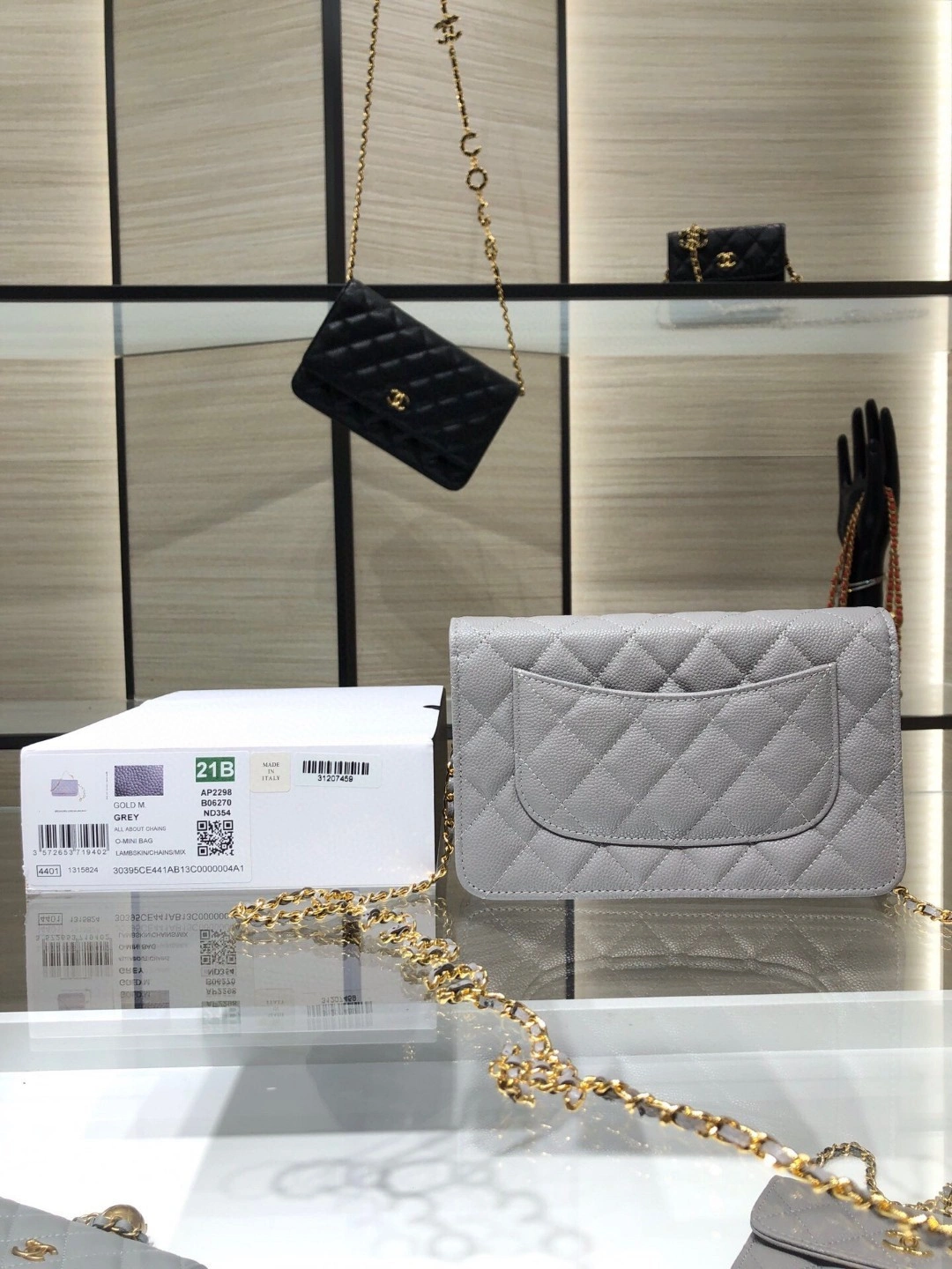 MOMO- AP2298woc Calfskin item : B-B00M2515
