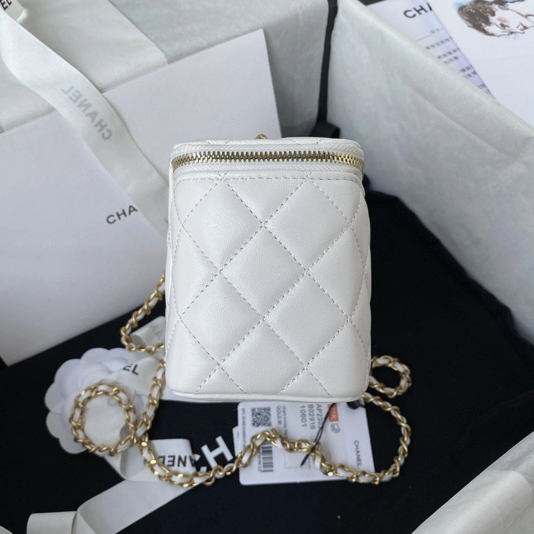 MOMO- AP2303 sheephide item : B-B370M1813