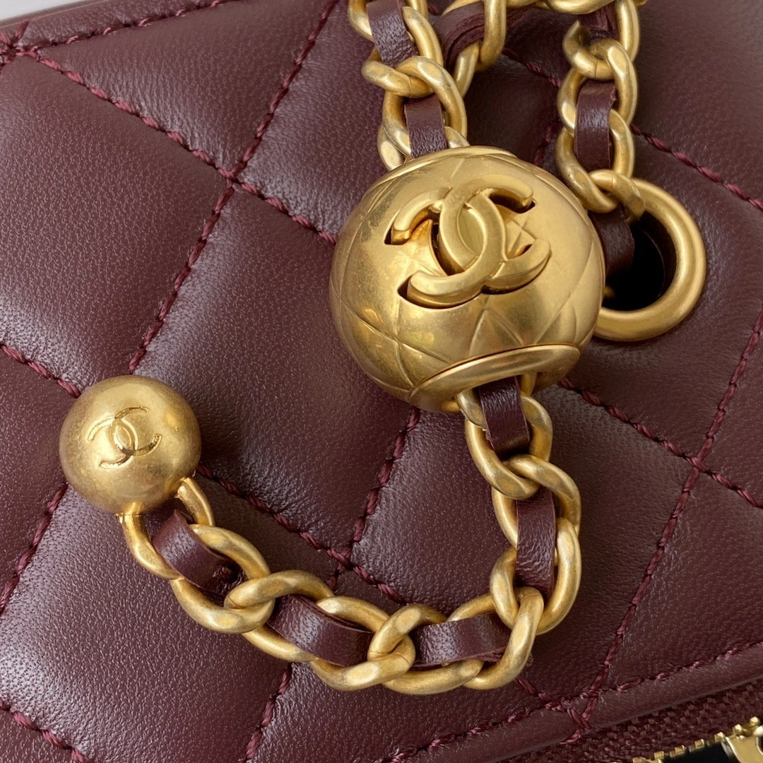 MOMO- AP2303 sheephide item : B-B370M1816