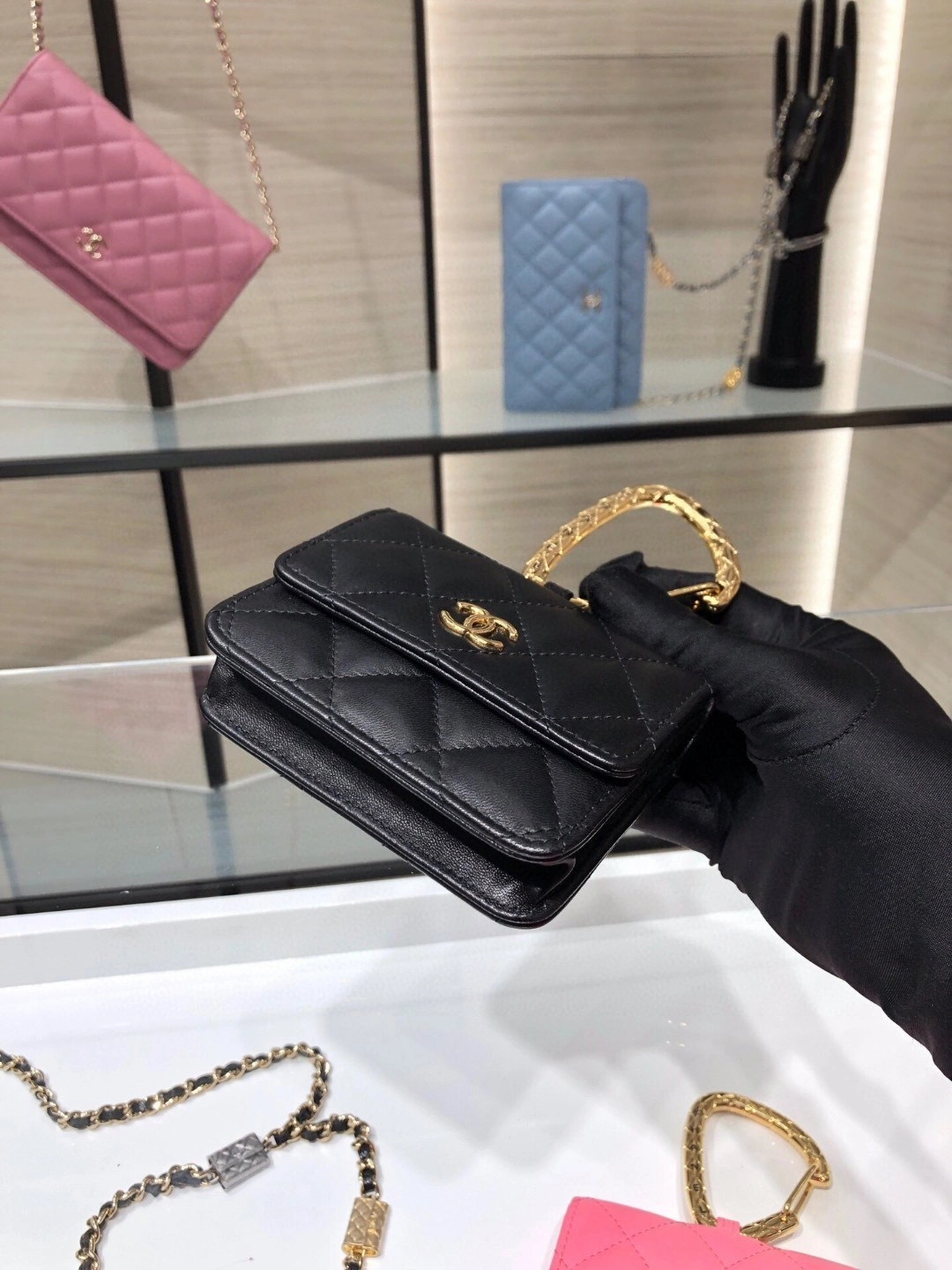 MOMO- AP2397 Lambskin item : B-B00M1601