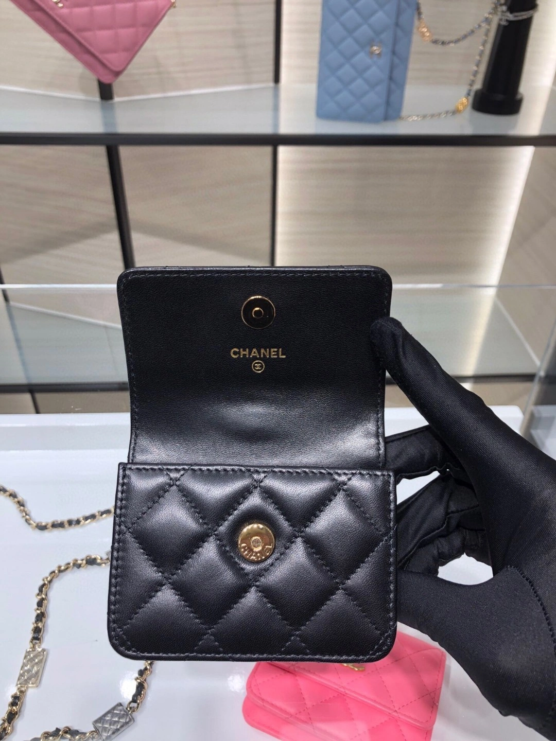MOMO- AP2397 Lambskin item : B-B00M1601