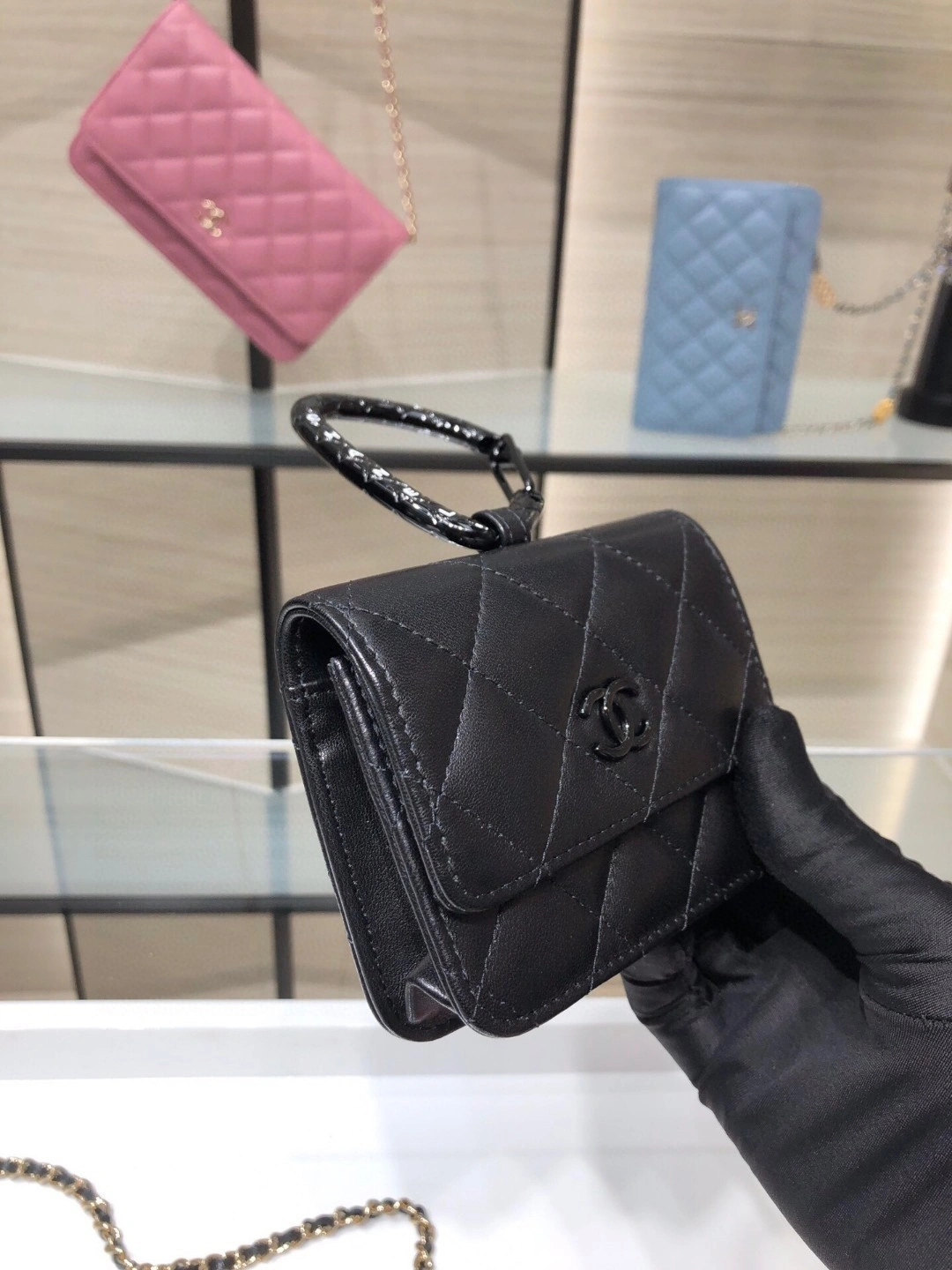MOMO- AP2397 Lambskin item : B-B00M1602