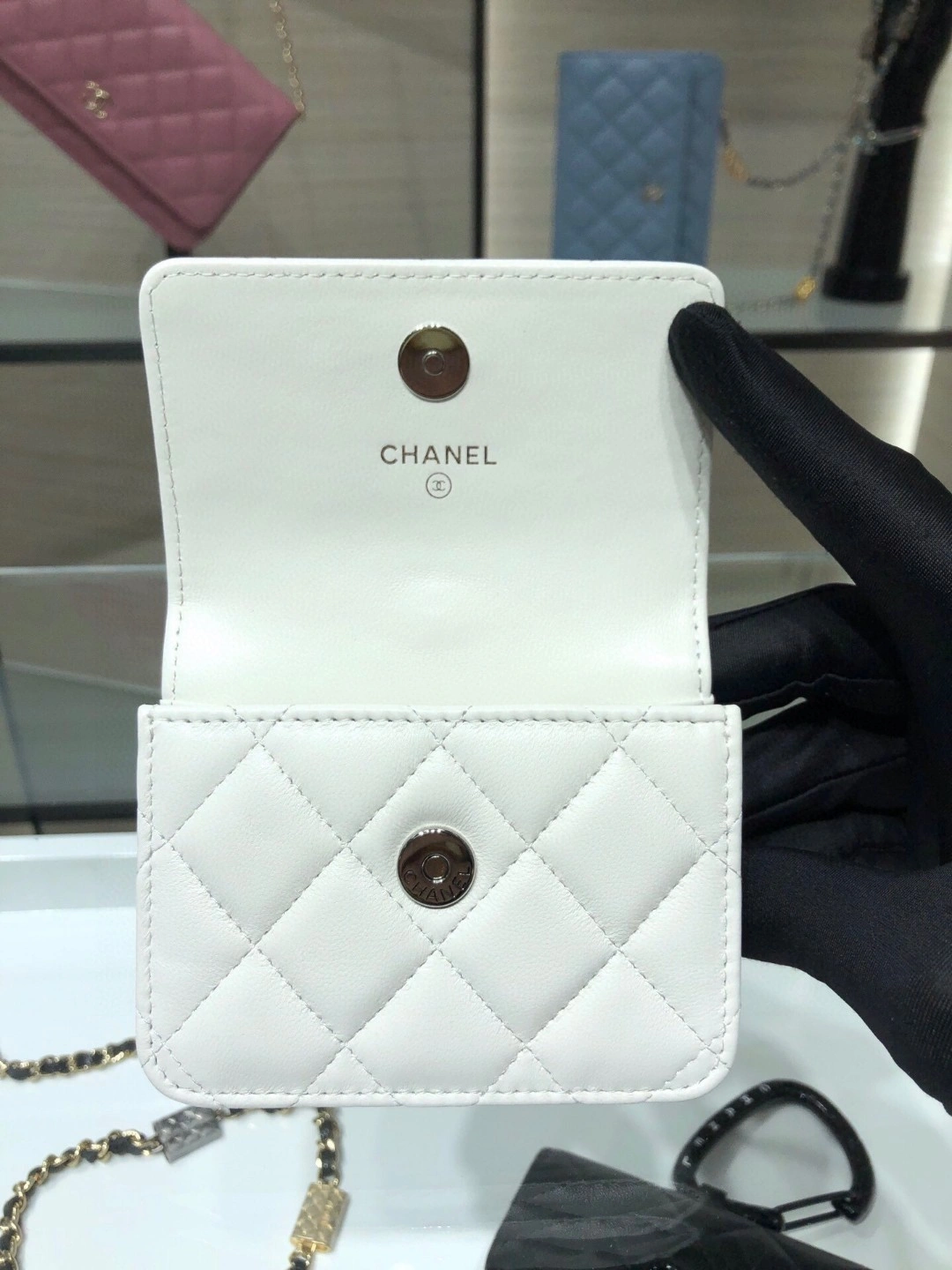 MOMO- AP2397 Lambskin item : B-B00M1637