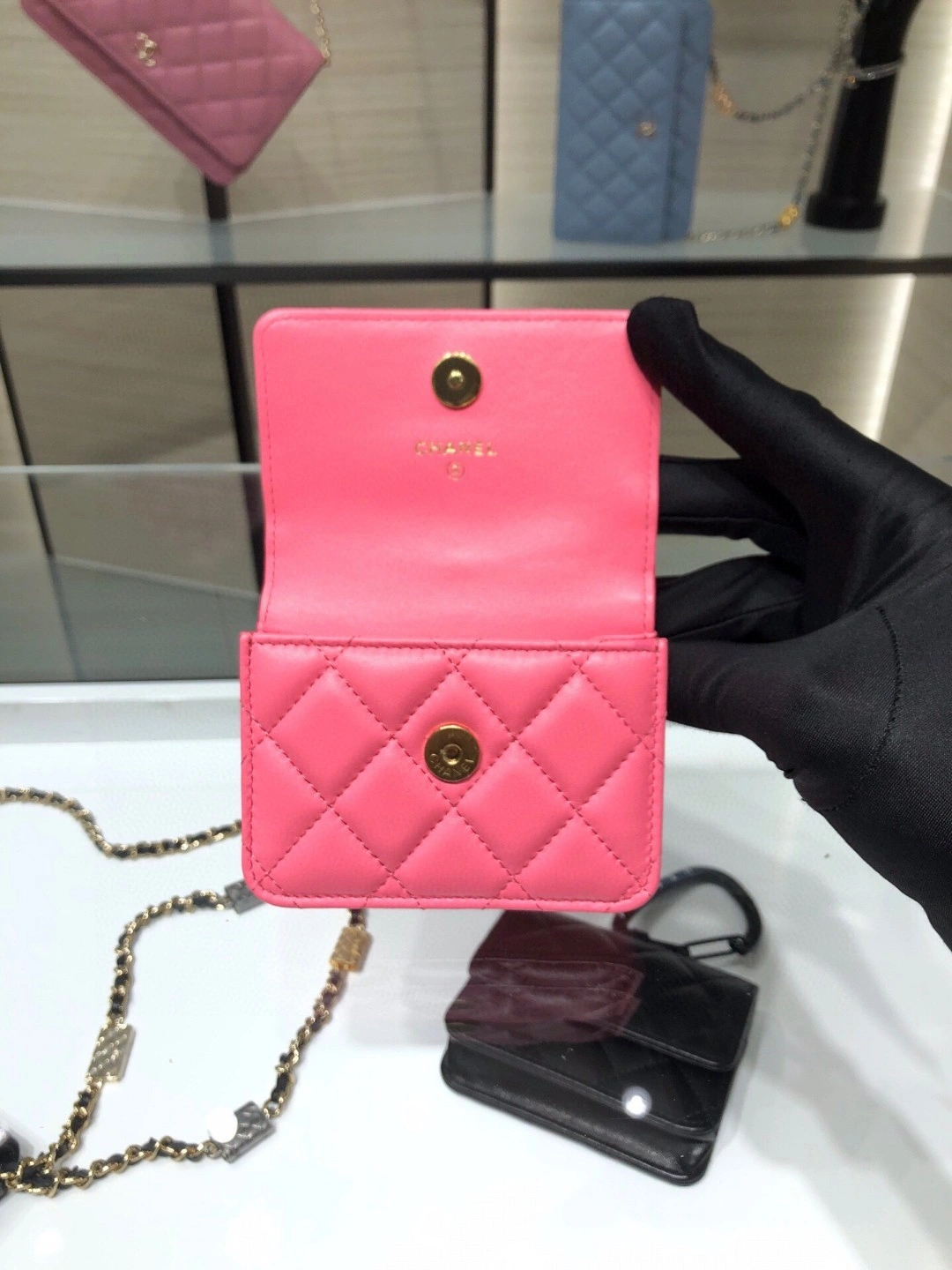 MOMO- AP2397 Lambskin item : B-B00M1645