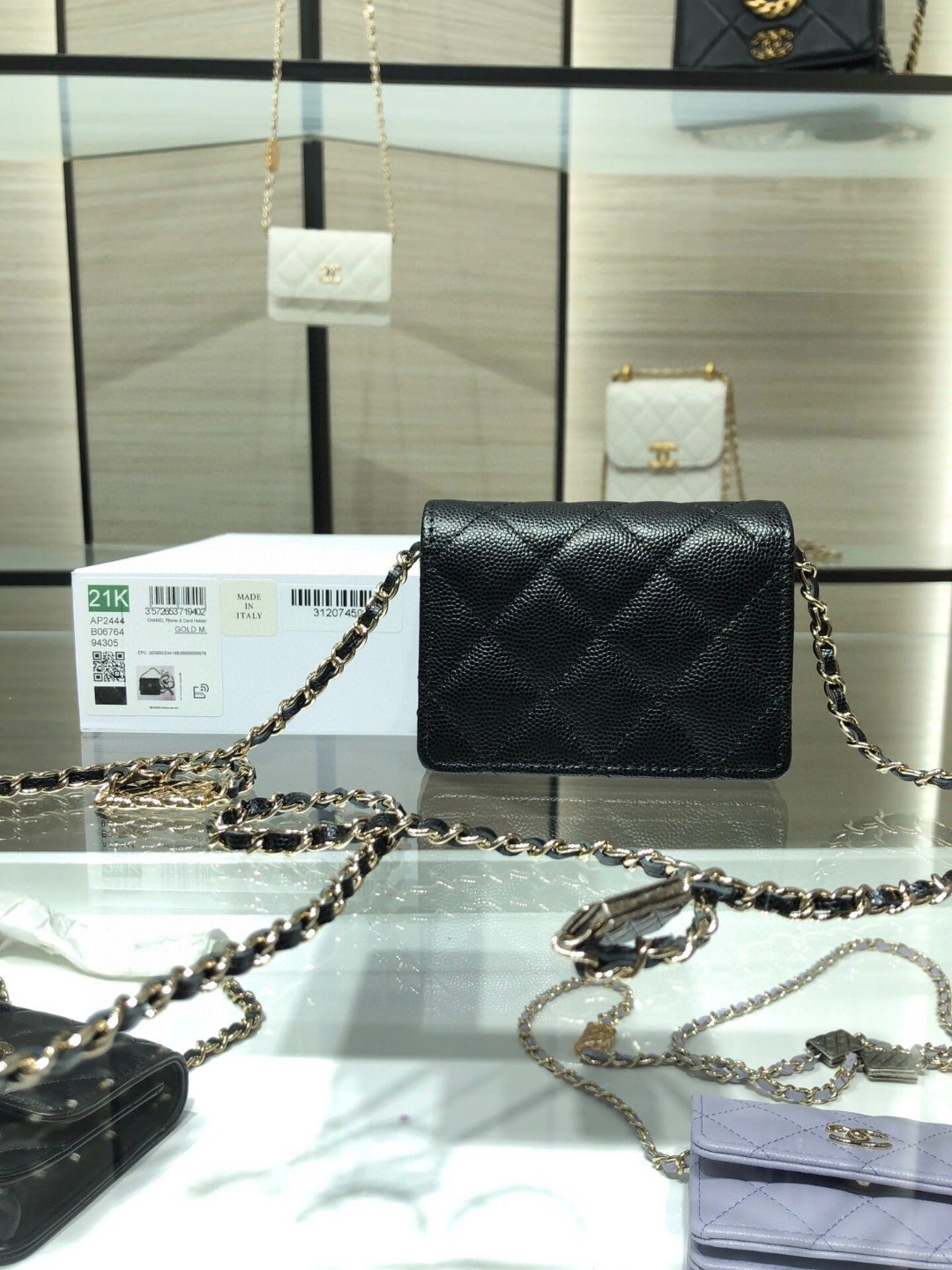 MOMO- AP2444 coco item : B-B00M1801